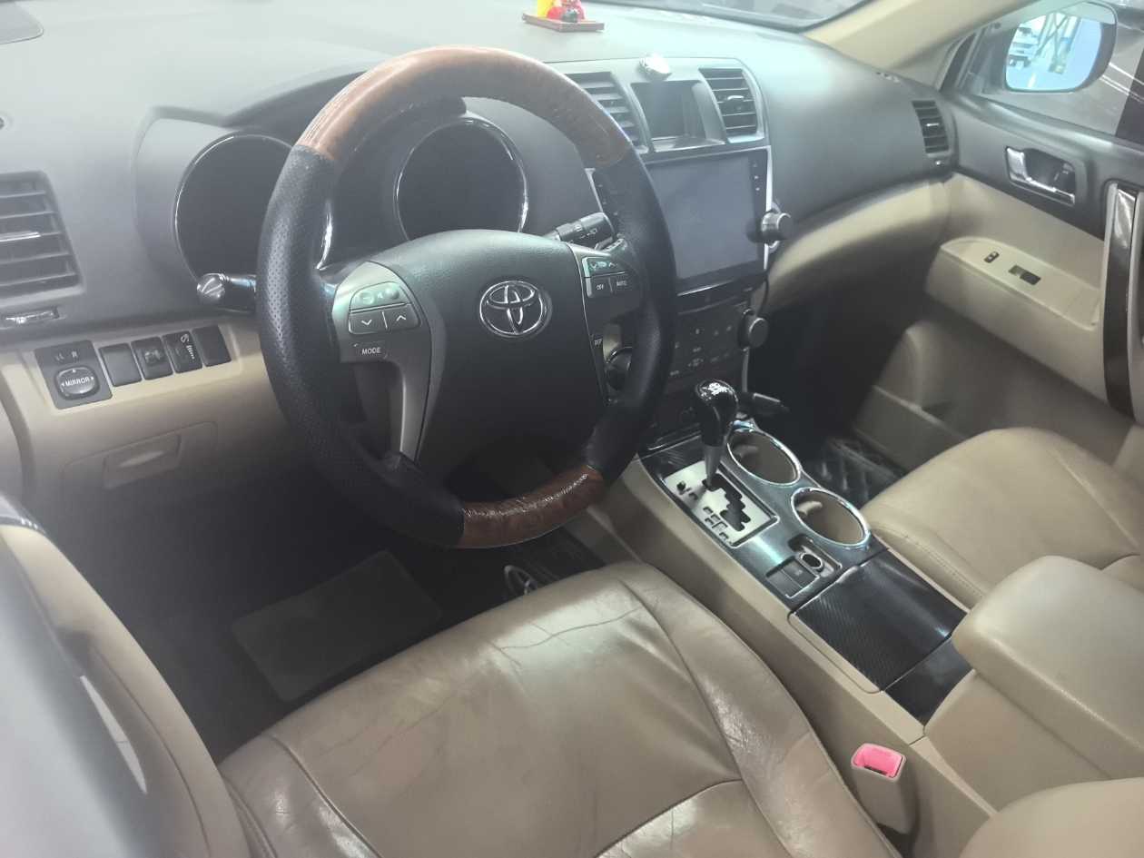 Toyota Highlander 2010 изображение автомобиля #3