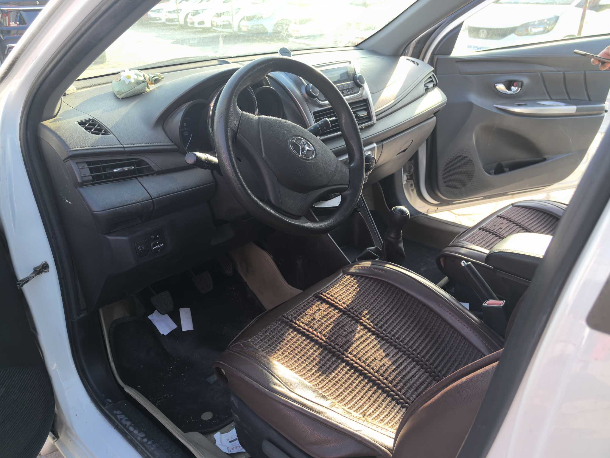 Yaris L Zhixuan 2016 #3 Yaris L Zhixuan 2016 car image #3