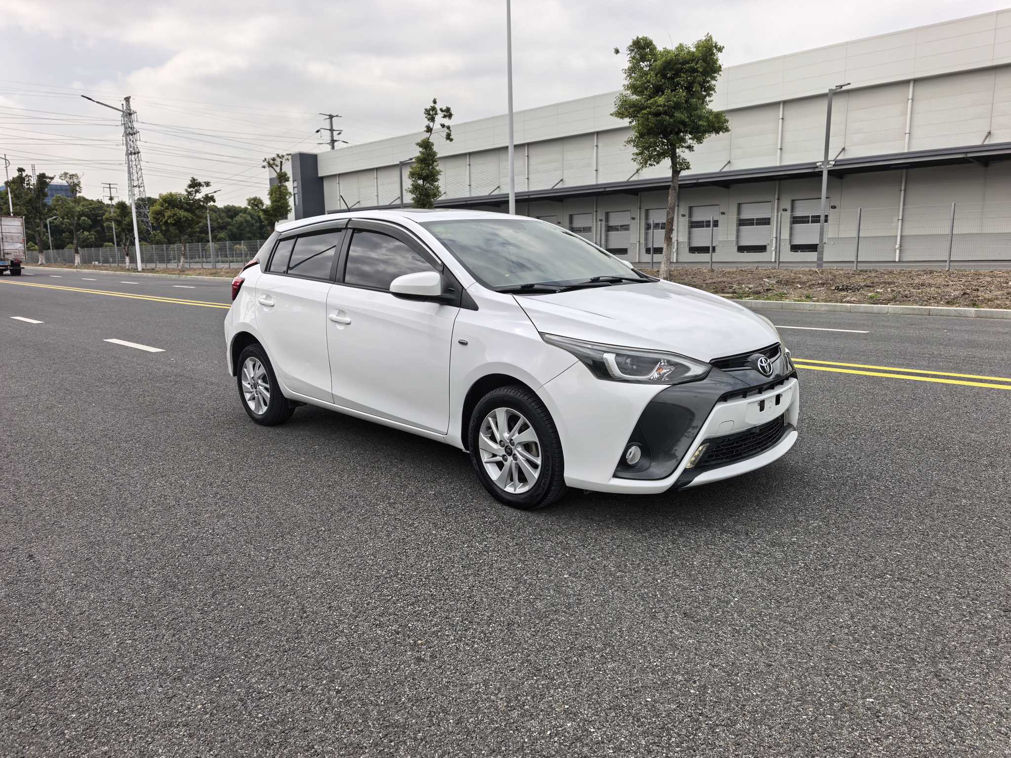 Toyota Yaris L Zhixuan 2017 immagine di auto #3