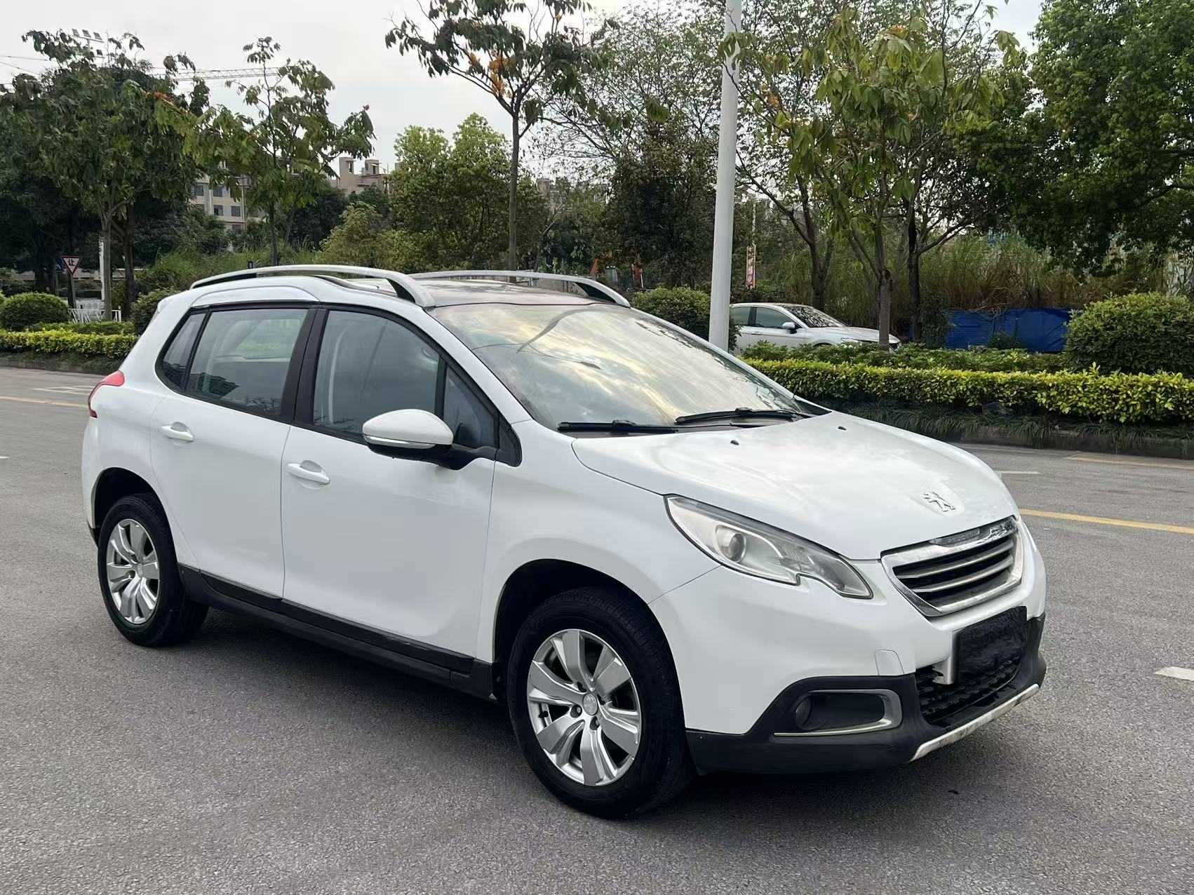 Peugeot 2008 2016 car image #3