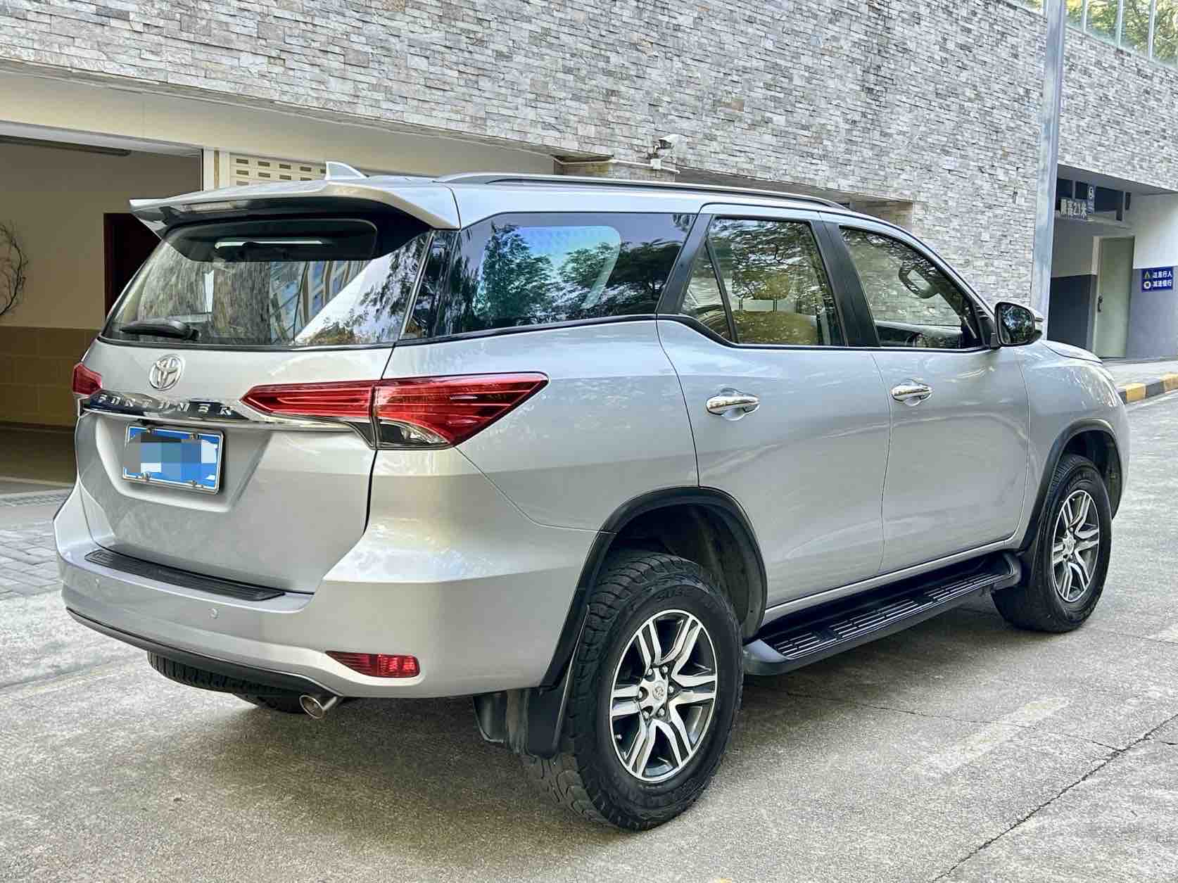Toyota Fortuner 2017 car image #3