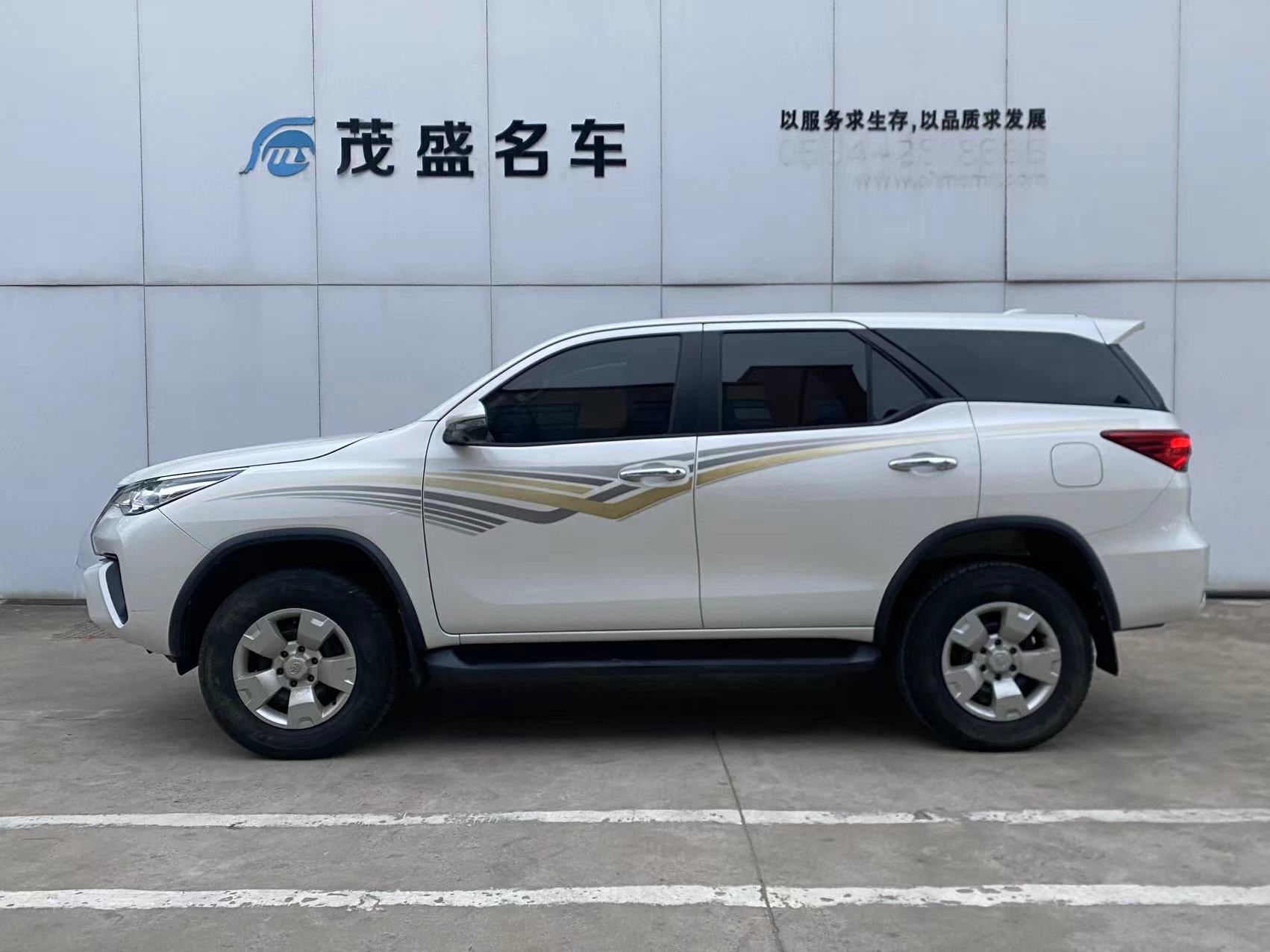 Toyota Fortuner 2020 #3 Toyota Fortuner 2020 car image #3
