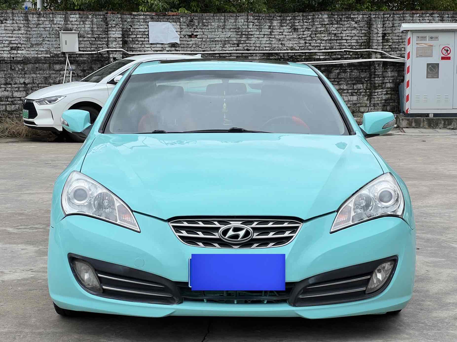 Hyundai Rohens 2010 #3 Hyundai Rohens 2010 car image #3