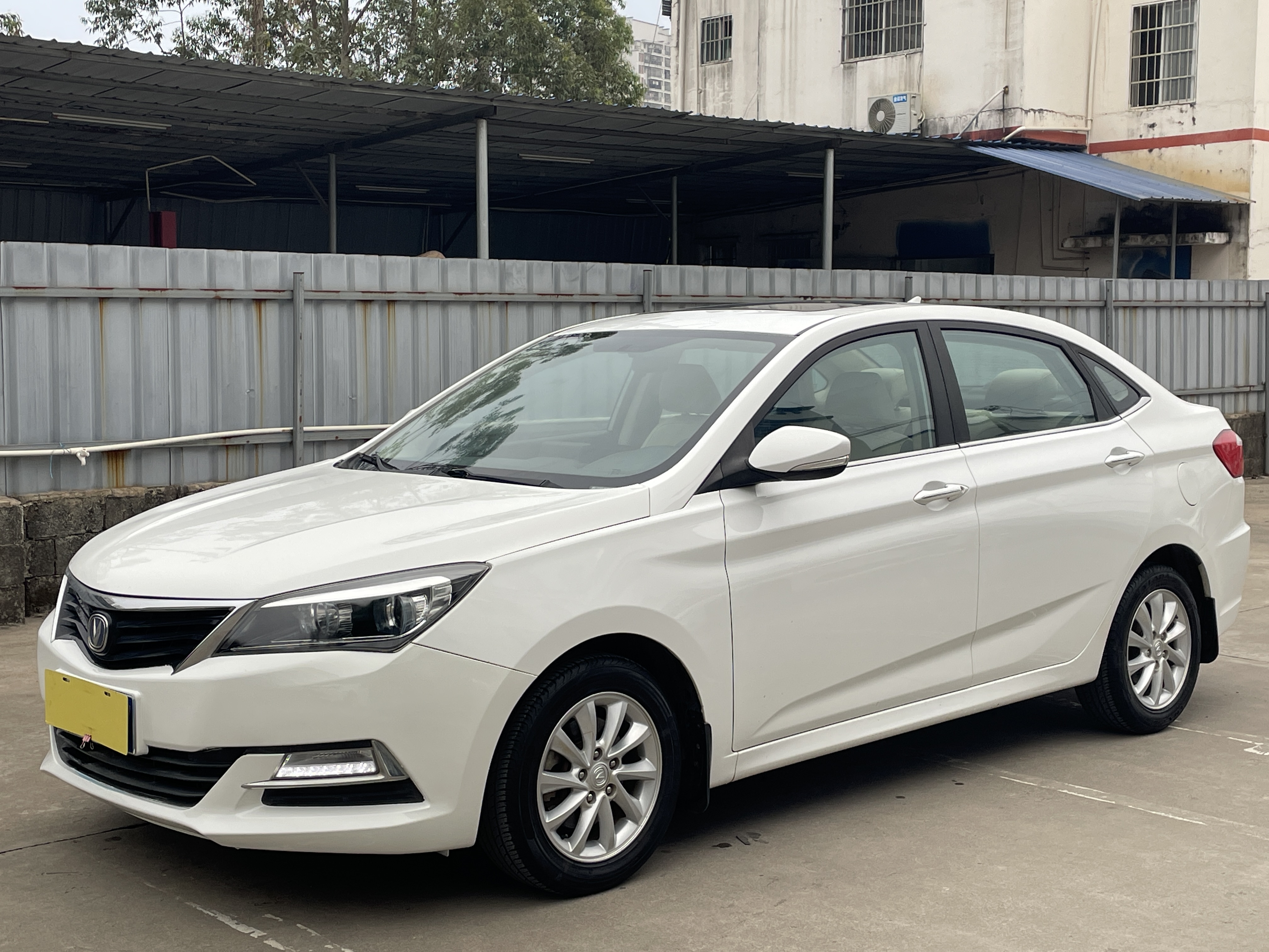 Changan Alsvin V7 2016 #3 Changan Alsvin V7 2016 car image #3
