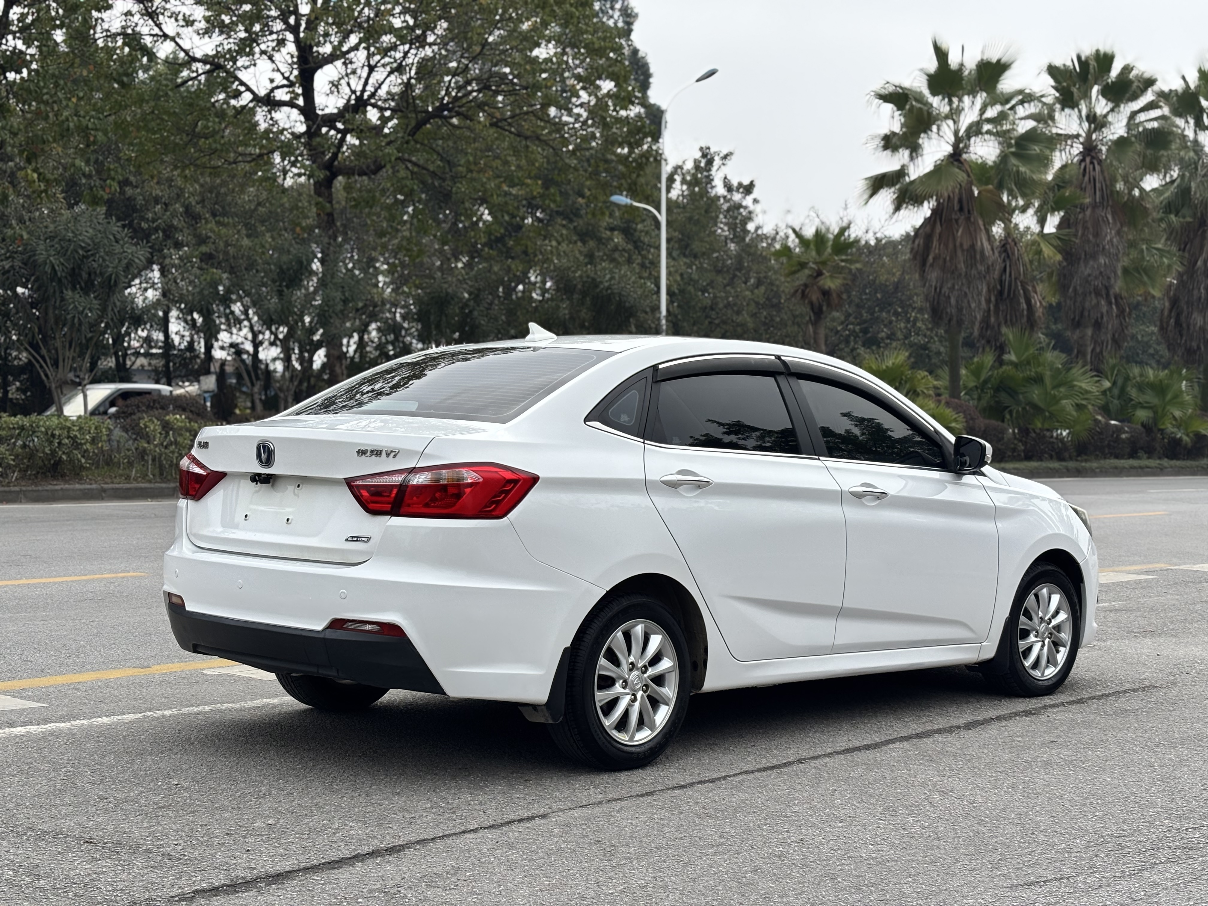 Changan Alsvin V7 2016 car image #3