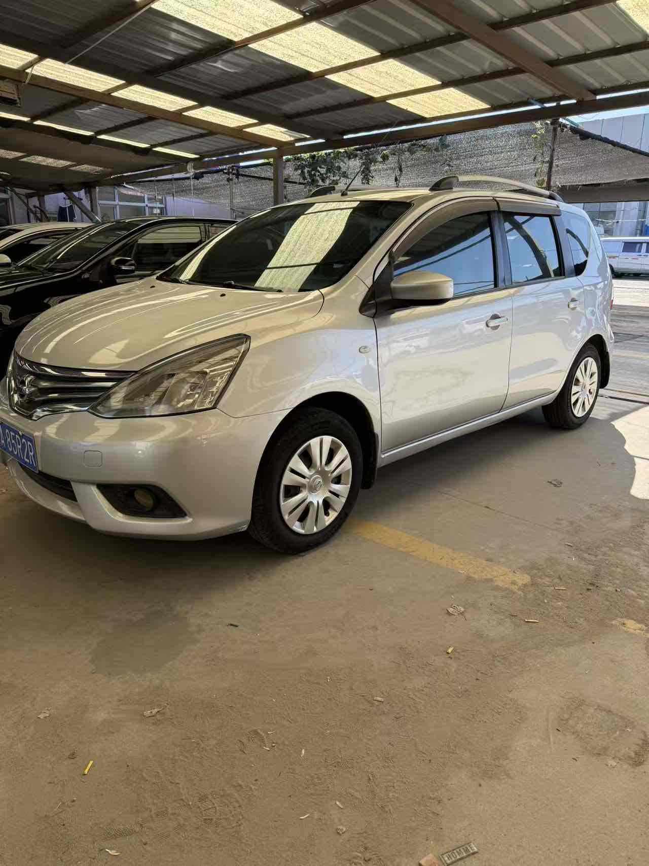 日产 骊威 2013 汽车图片 #3