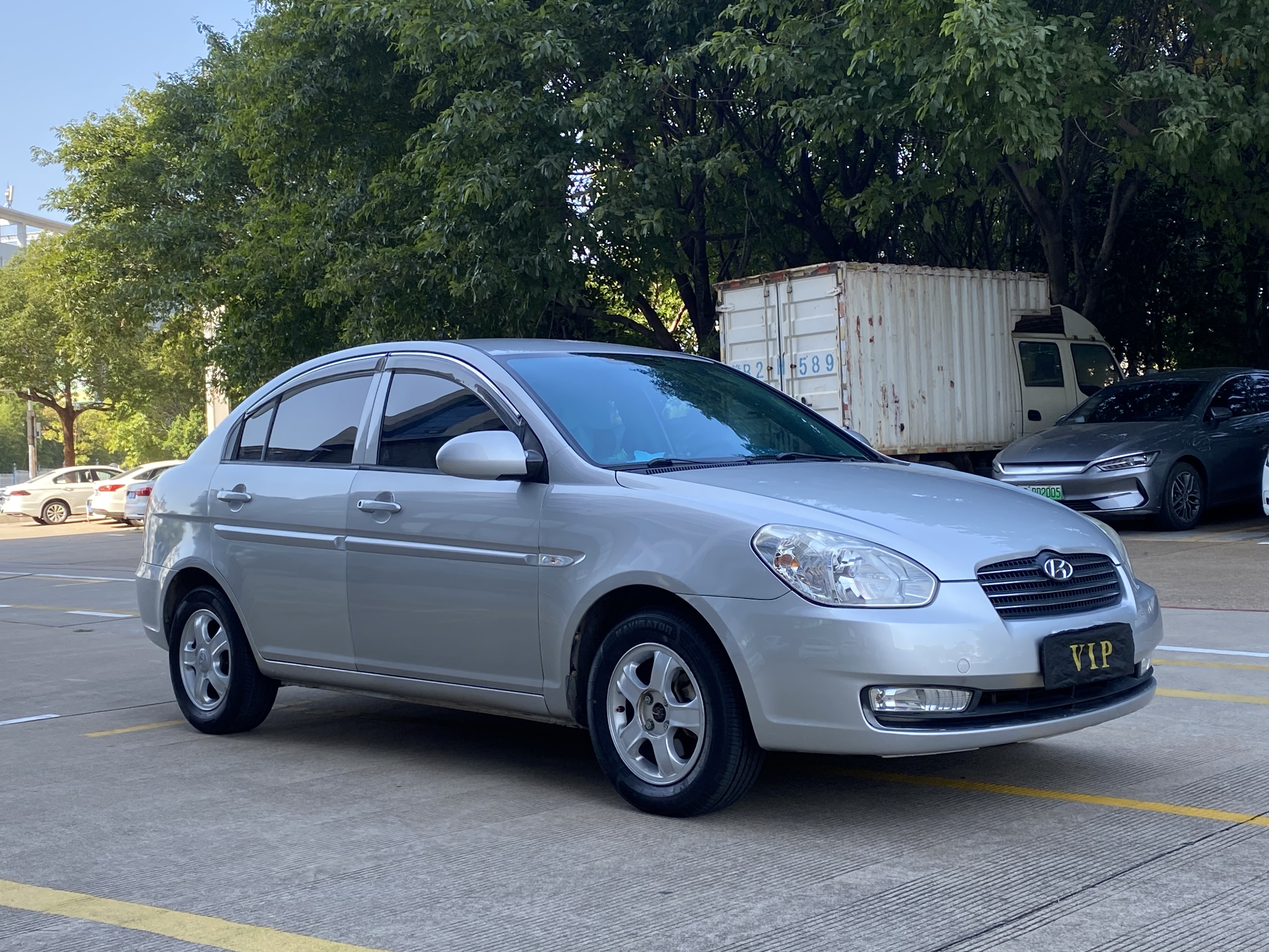 Hyundai Accent 2010 car image #3