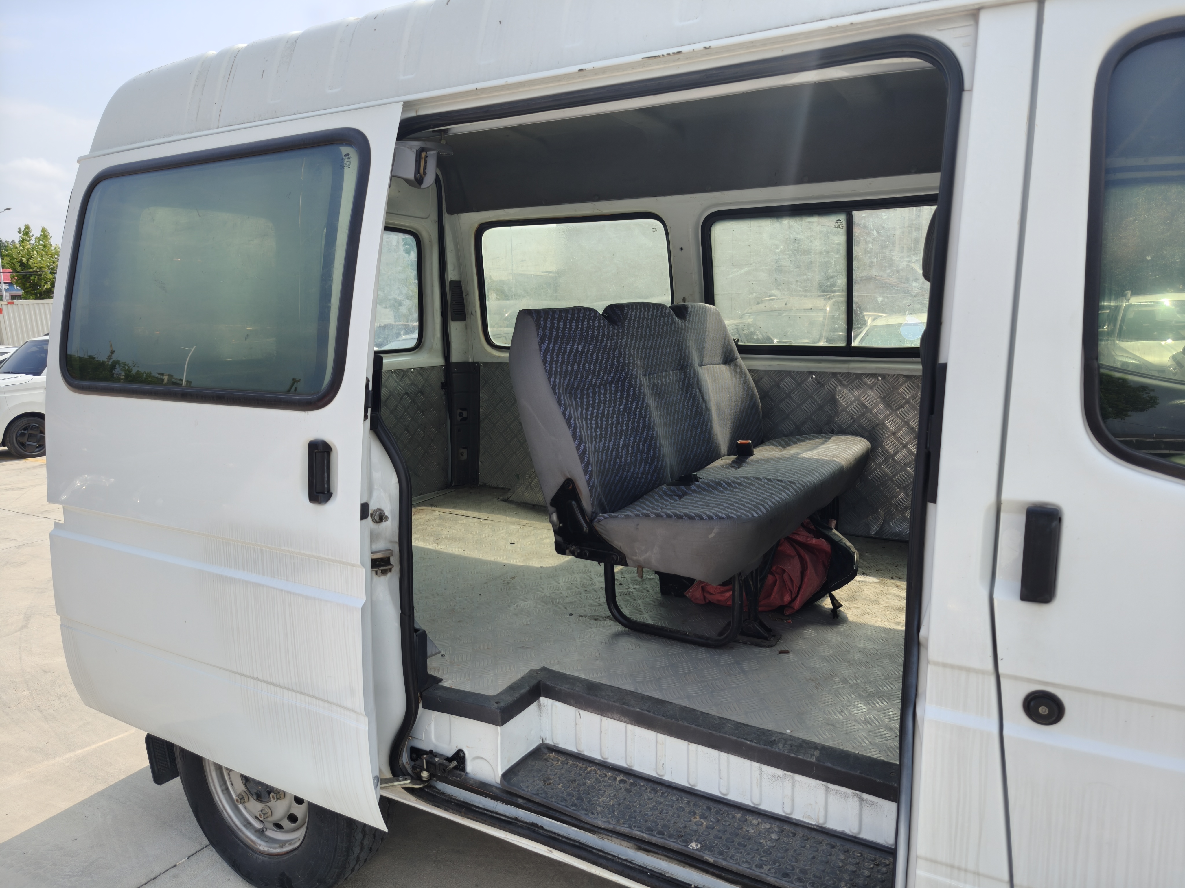 Ford Transit Classic 2016 #3 Ford Transit Classic 2016 car image #3