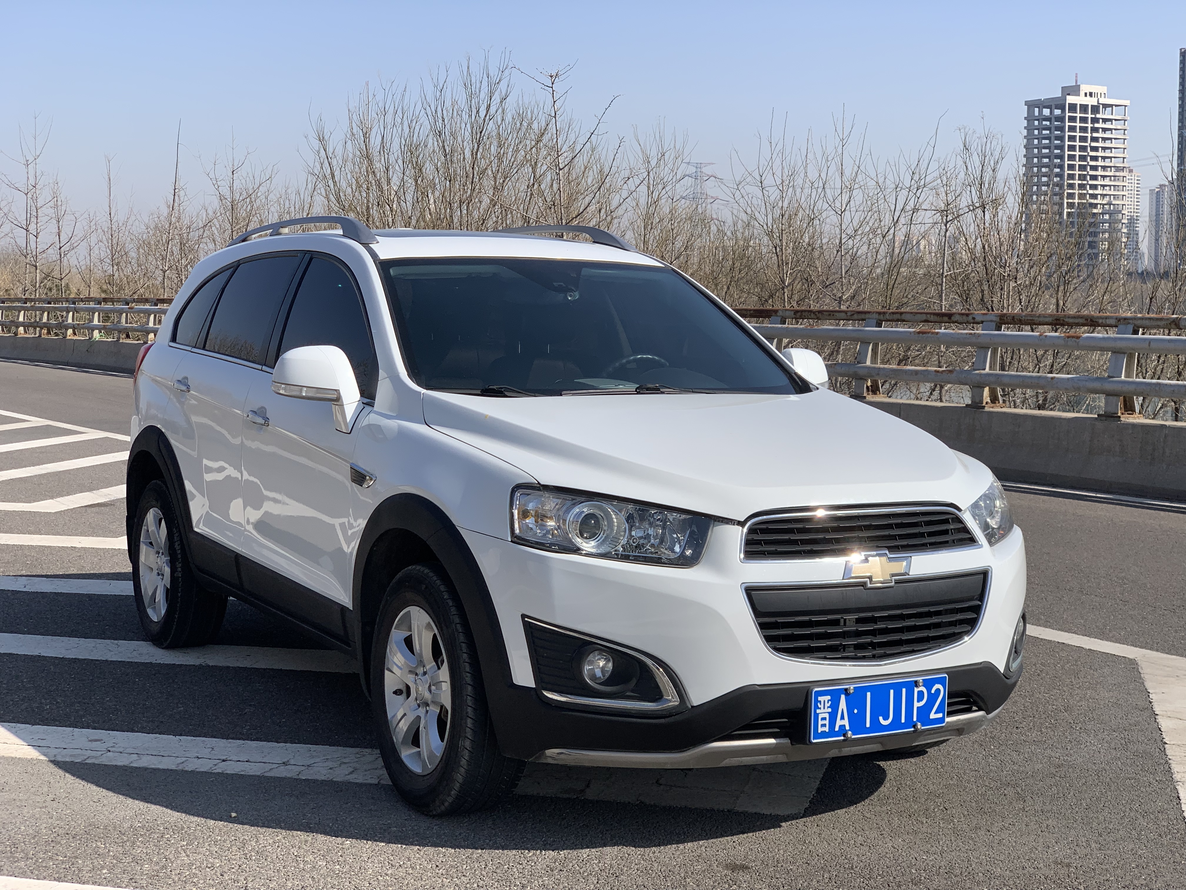 Chevrolet Captiva 2016 car image #3