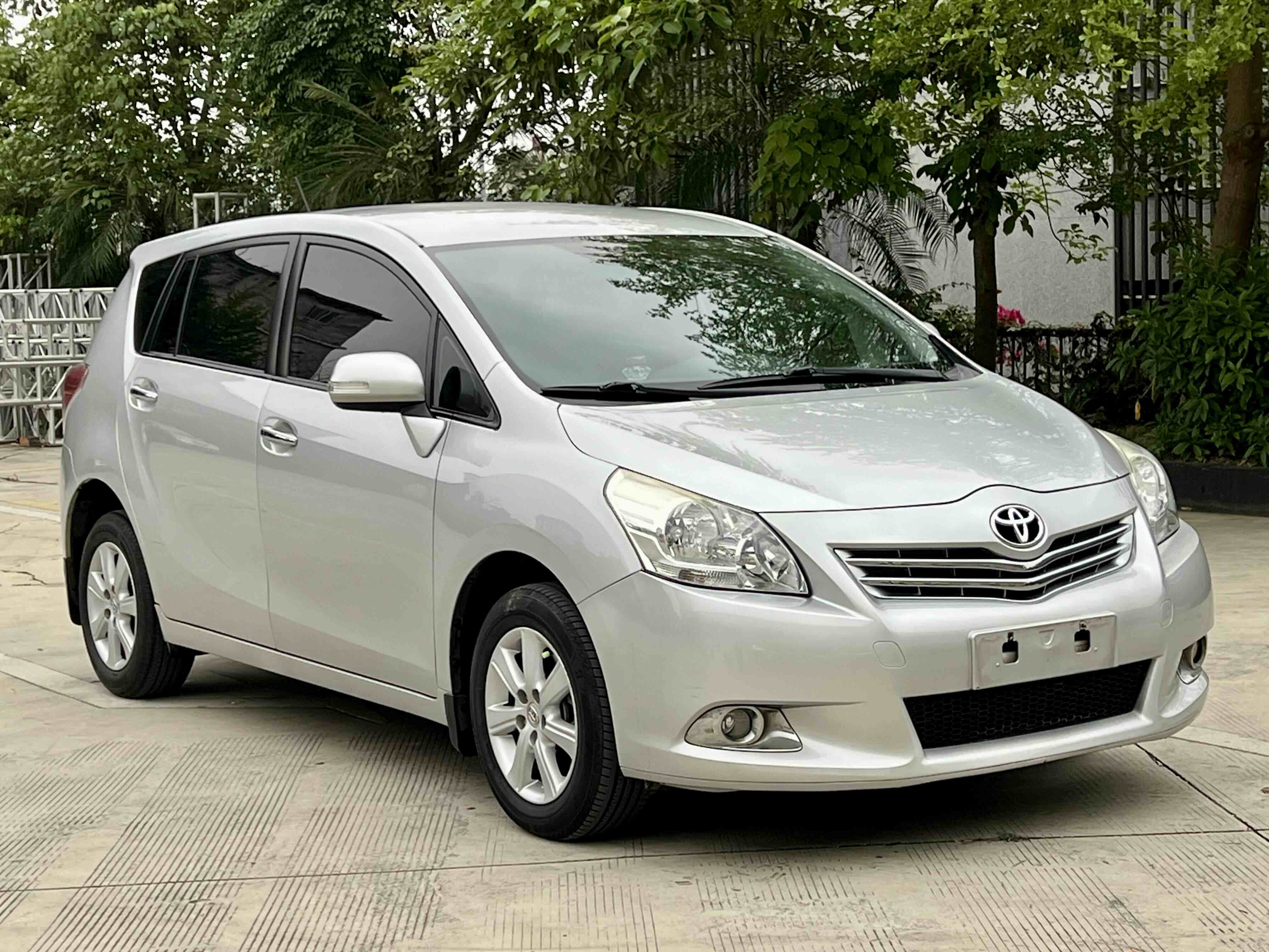 Toyota Verso 2012 car image #3