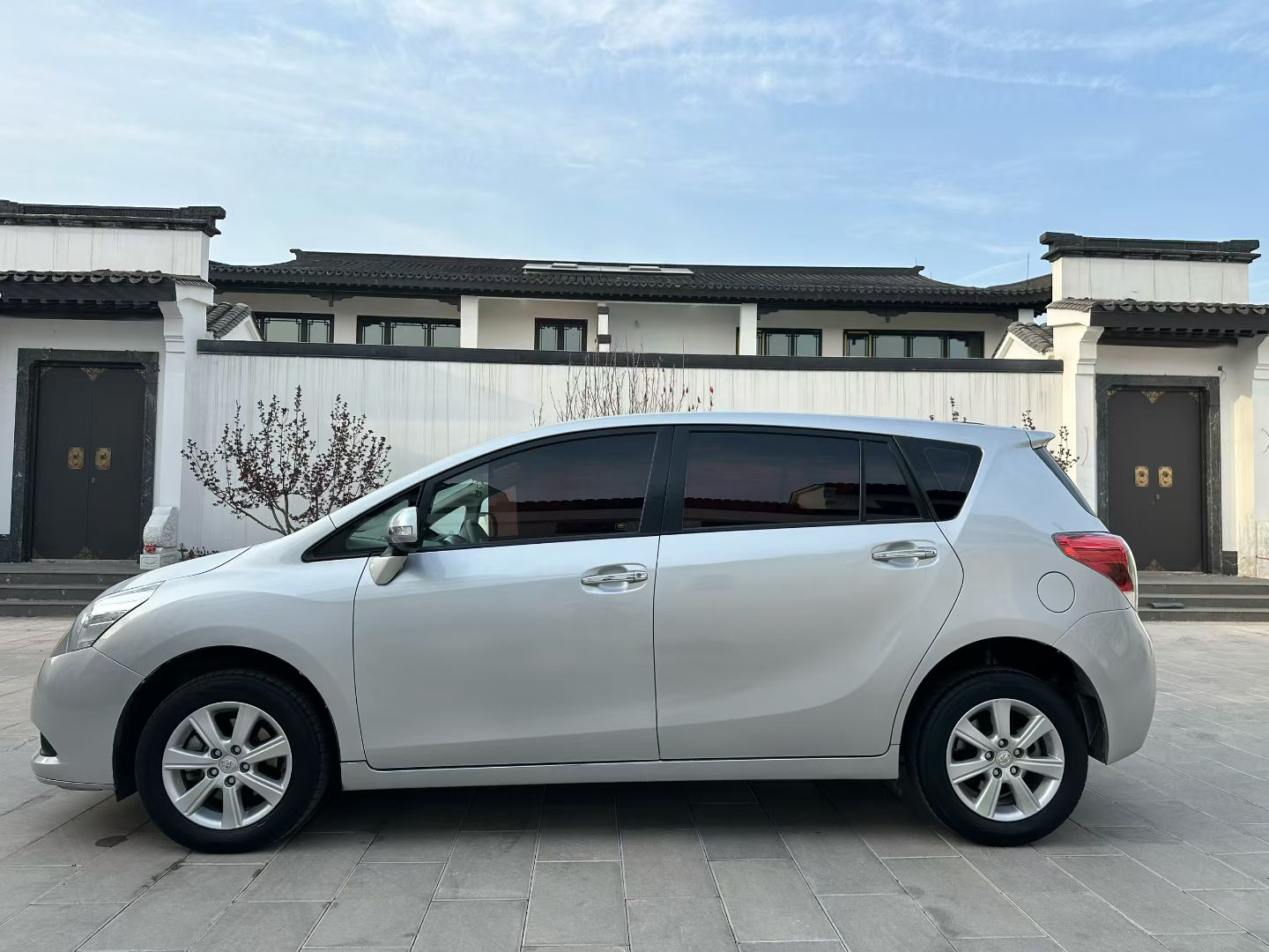 Toyota Verso 2012 car image #3