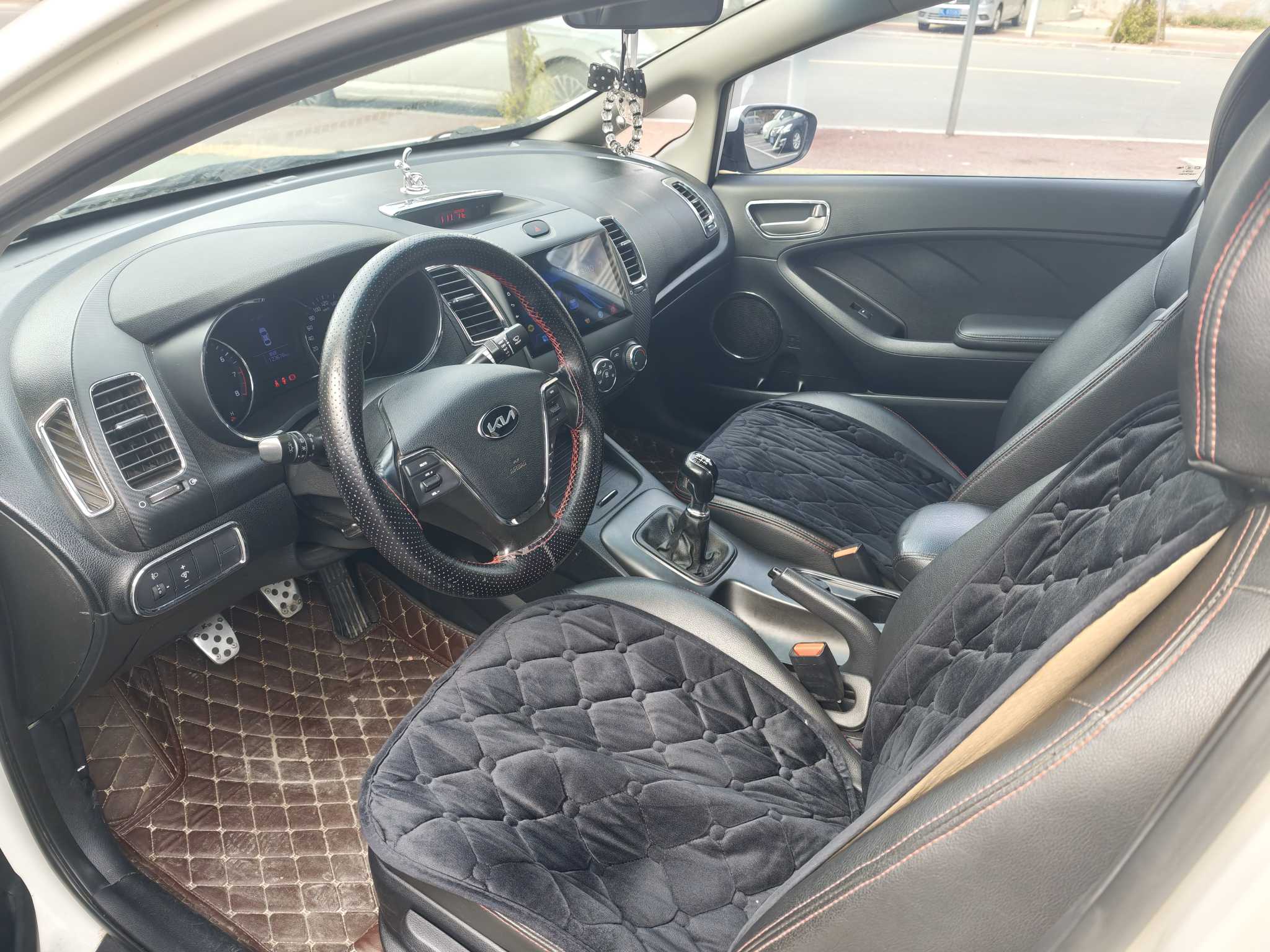 Kia K3 2014 car image #3