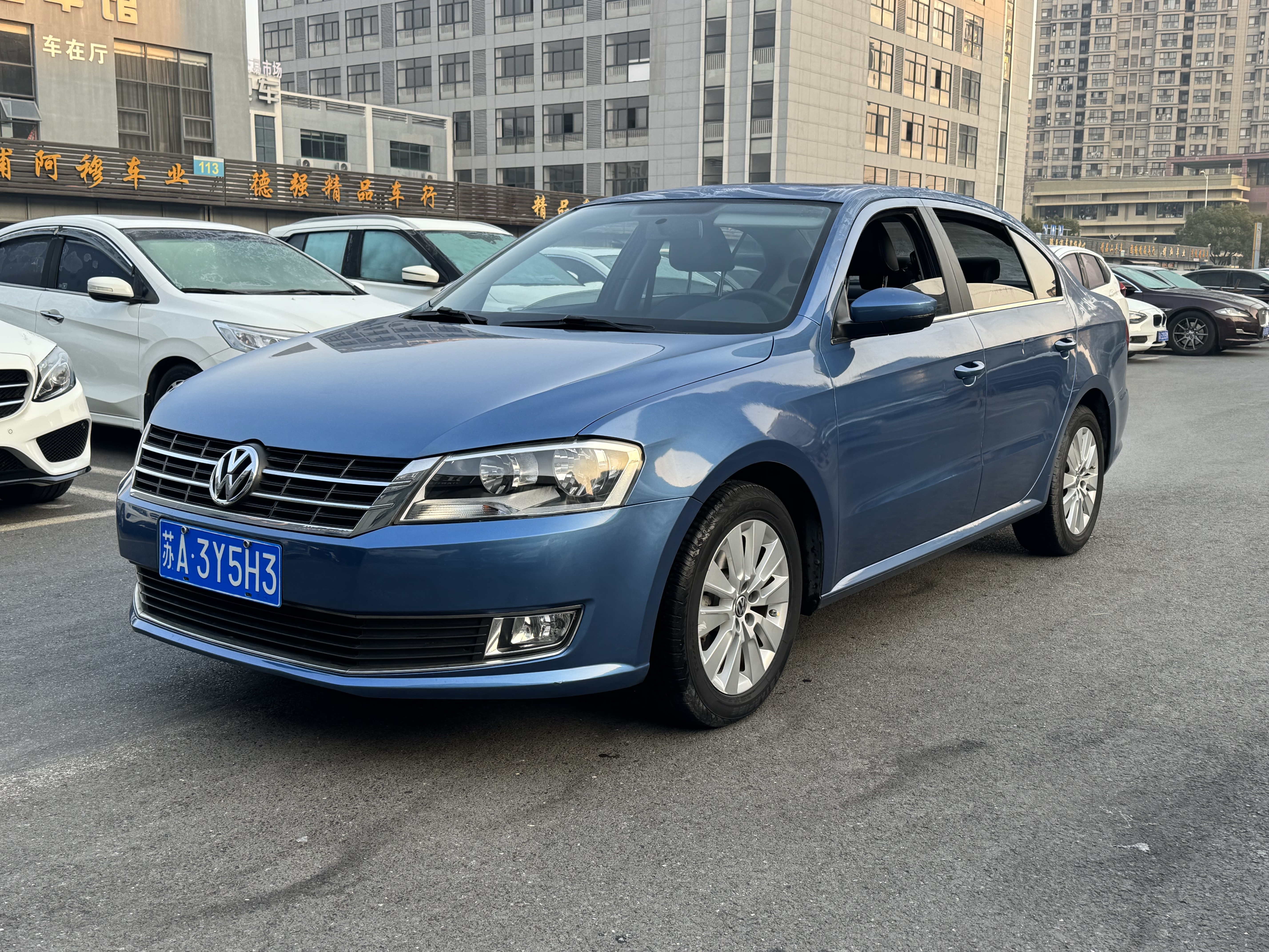 Volkswagen Lavida 2013 car image #3