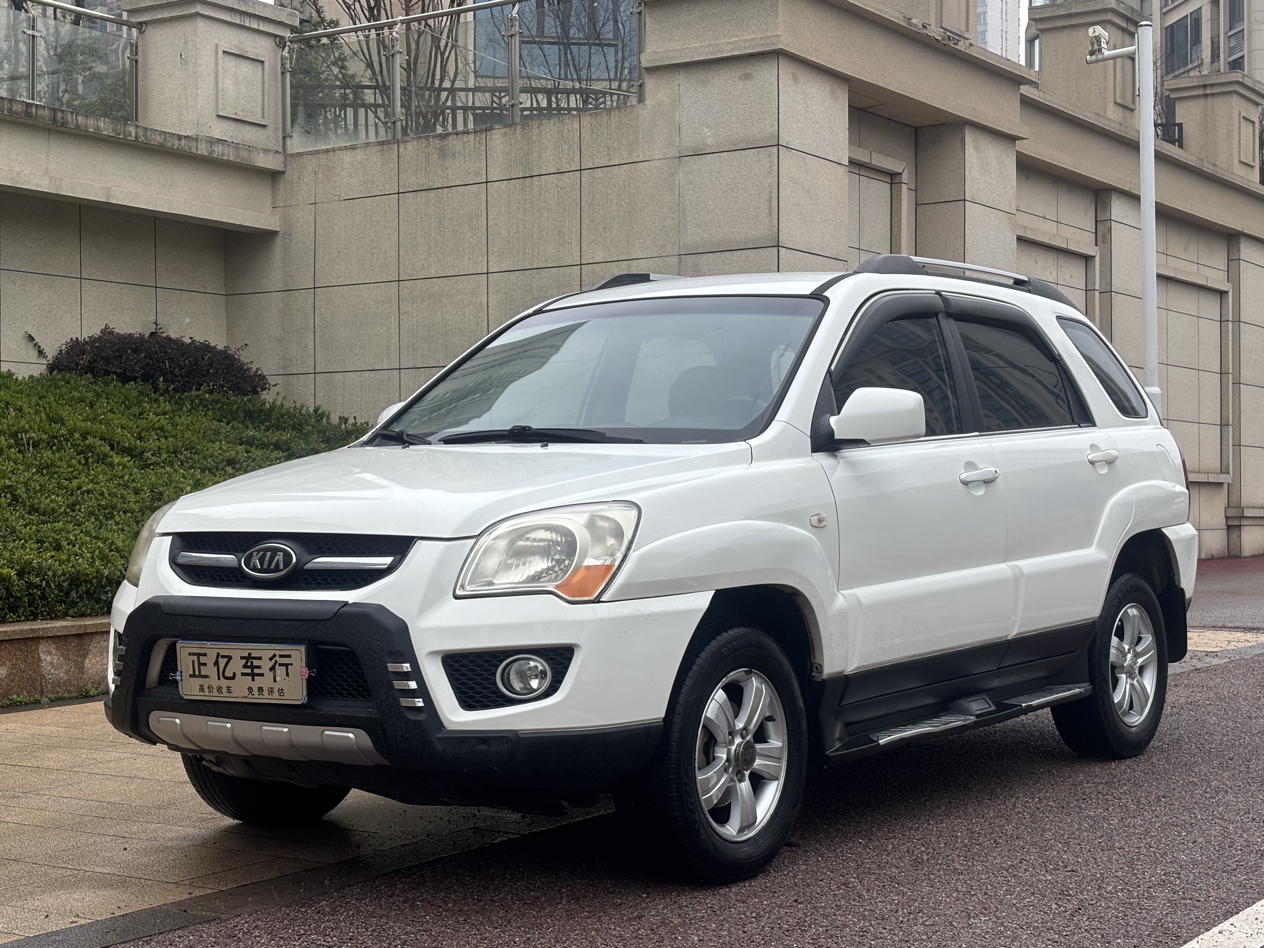 起亚 狮跑 2012 汽车图片 #3