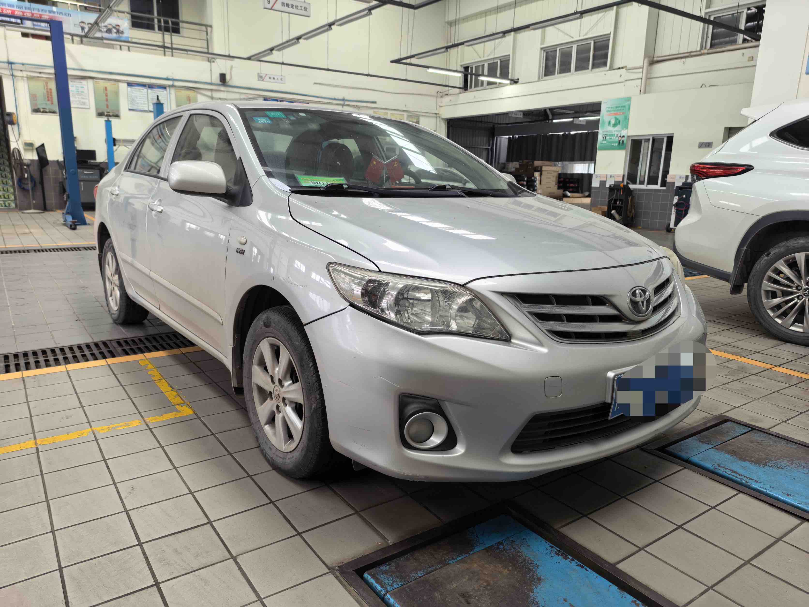 Toyota Corolla 2013 #3 Toyota Corolla 2013 car image #3