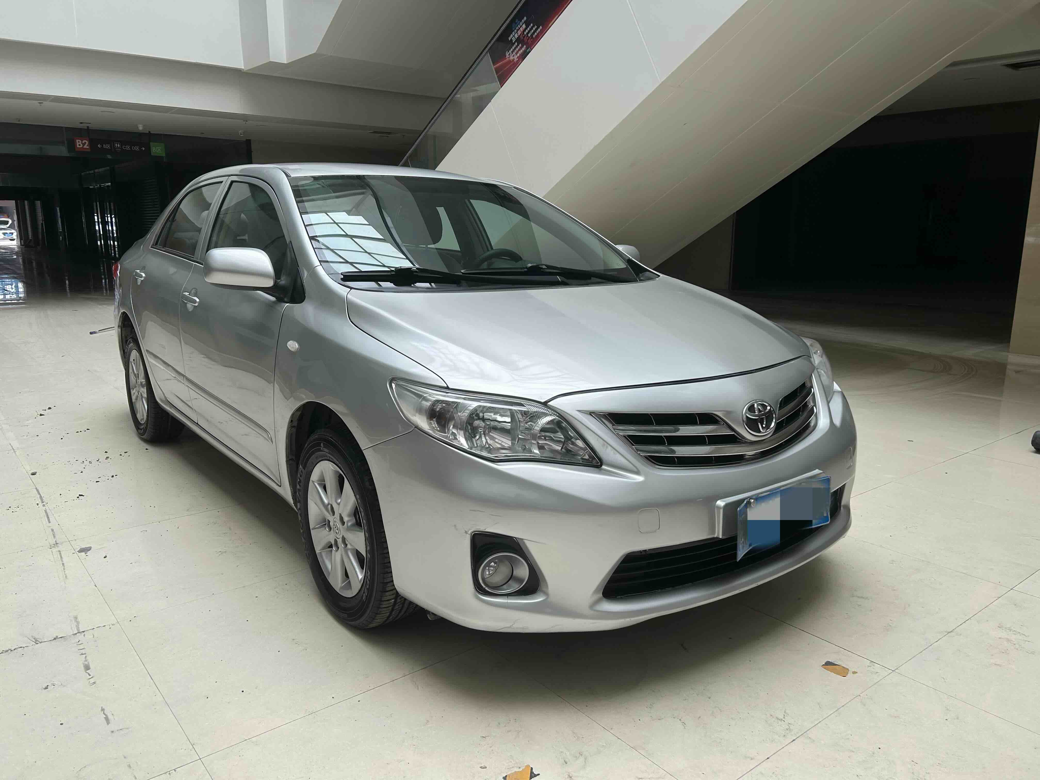 Toyota Corolla 2012 #3 Toyota Corolla 2012 car image #3