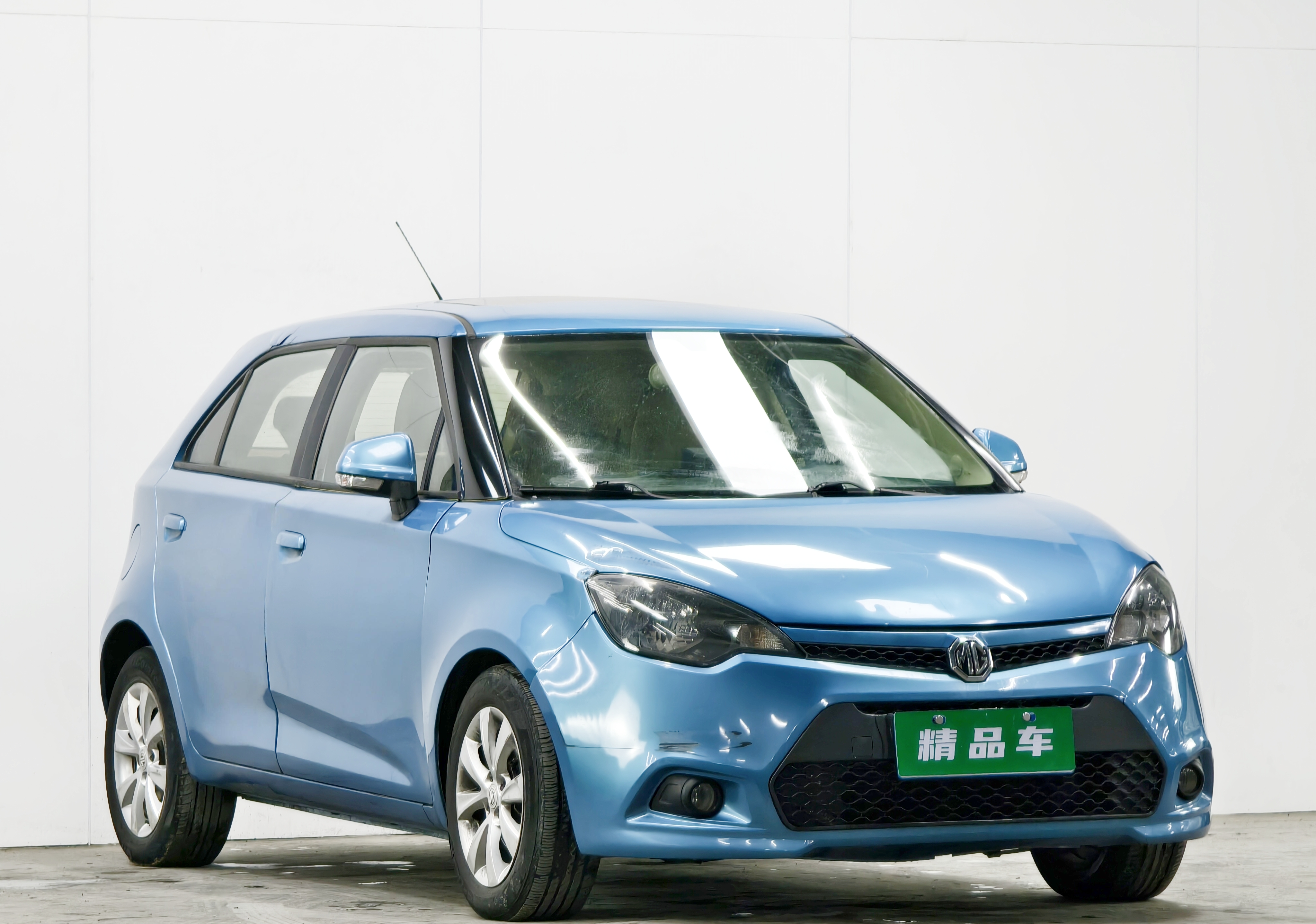 MG 3 2011 car image #3