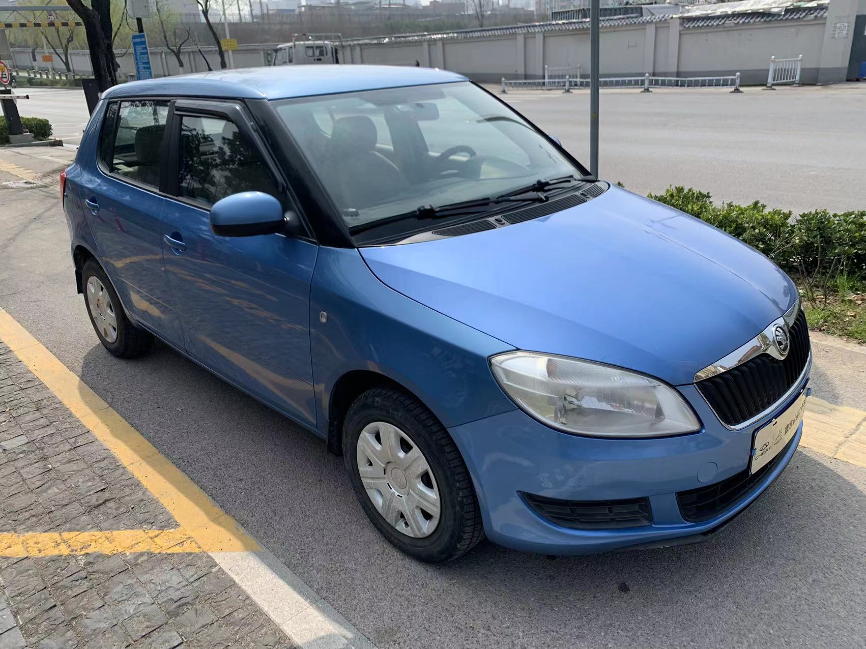 Skoda Fabia 2014 image de voiture #3