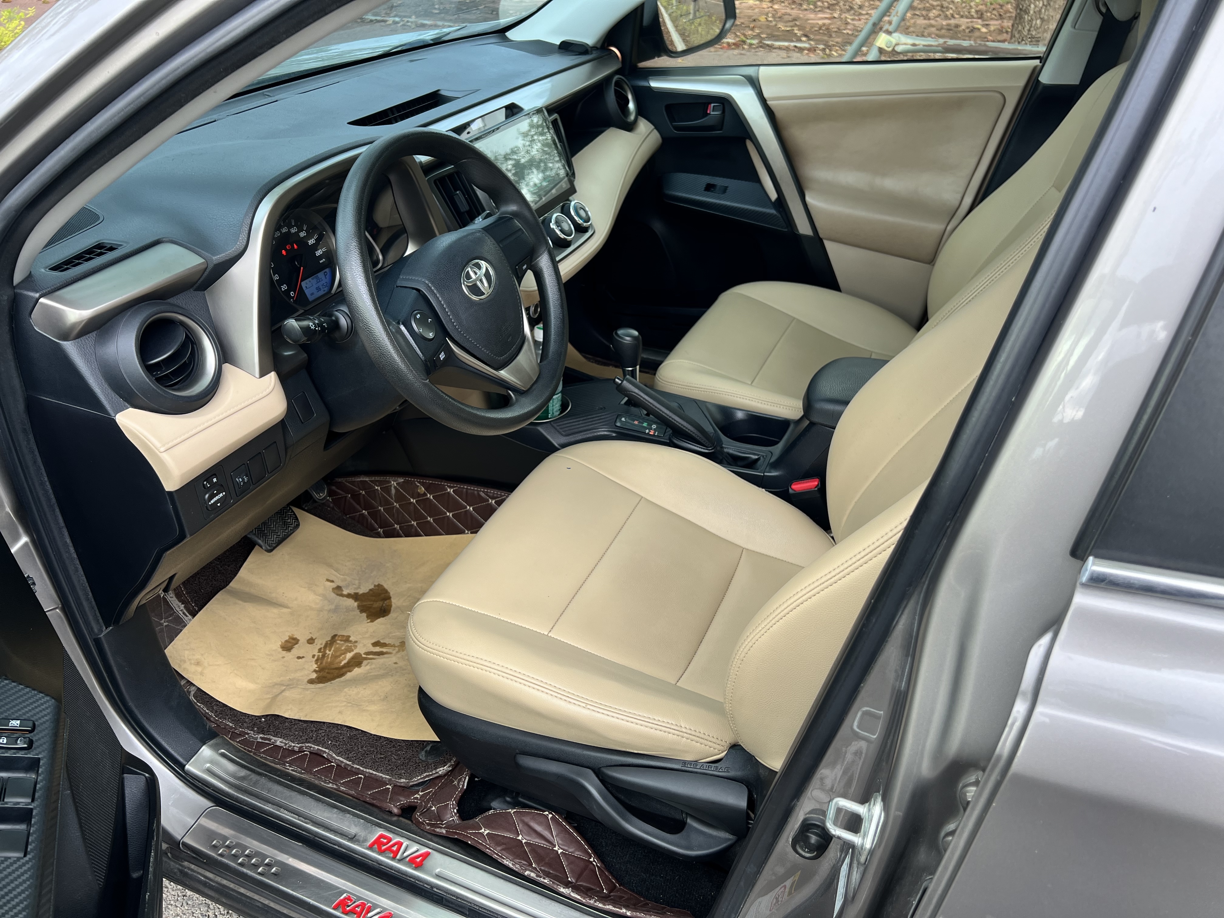 Toyota RAV4 2014 car image #3