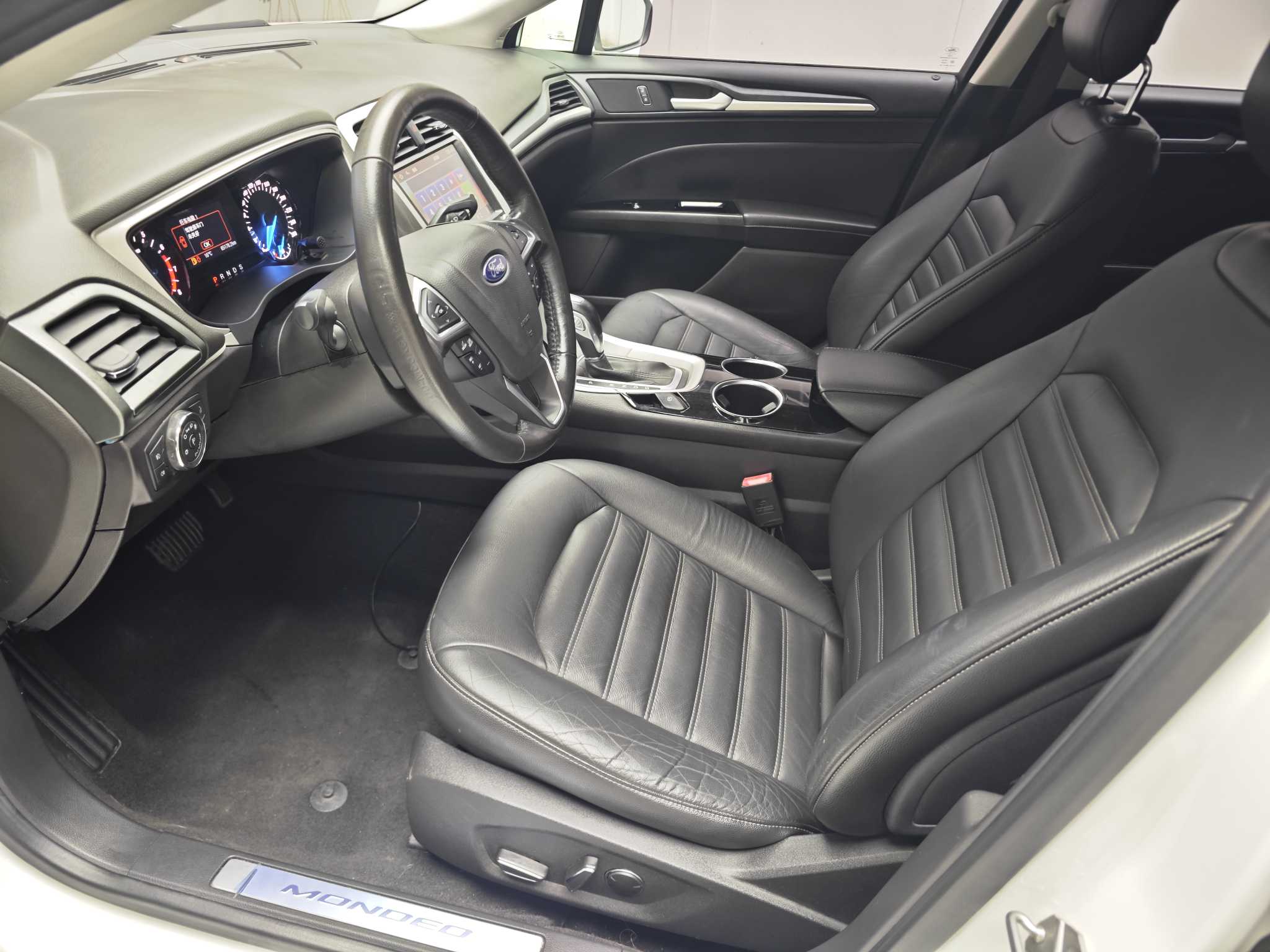 Ford Mondeo 2016 immagine di auto #3