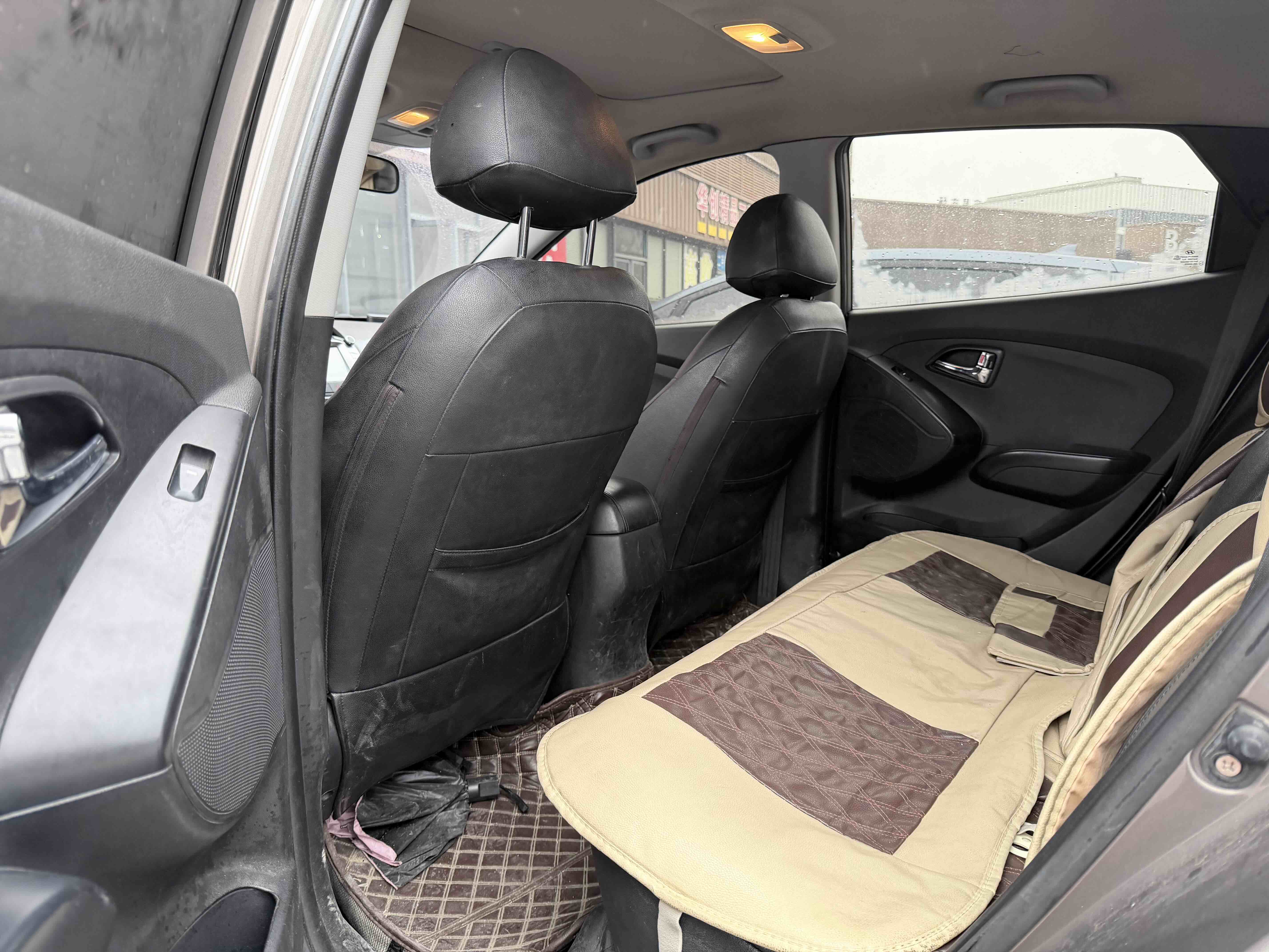 Hyundai ix35 2014 car image #3