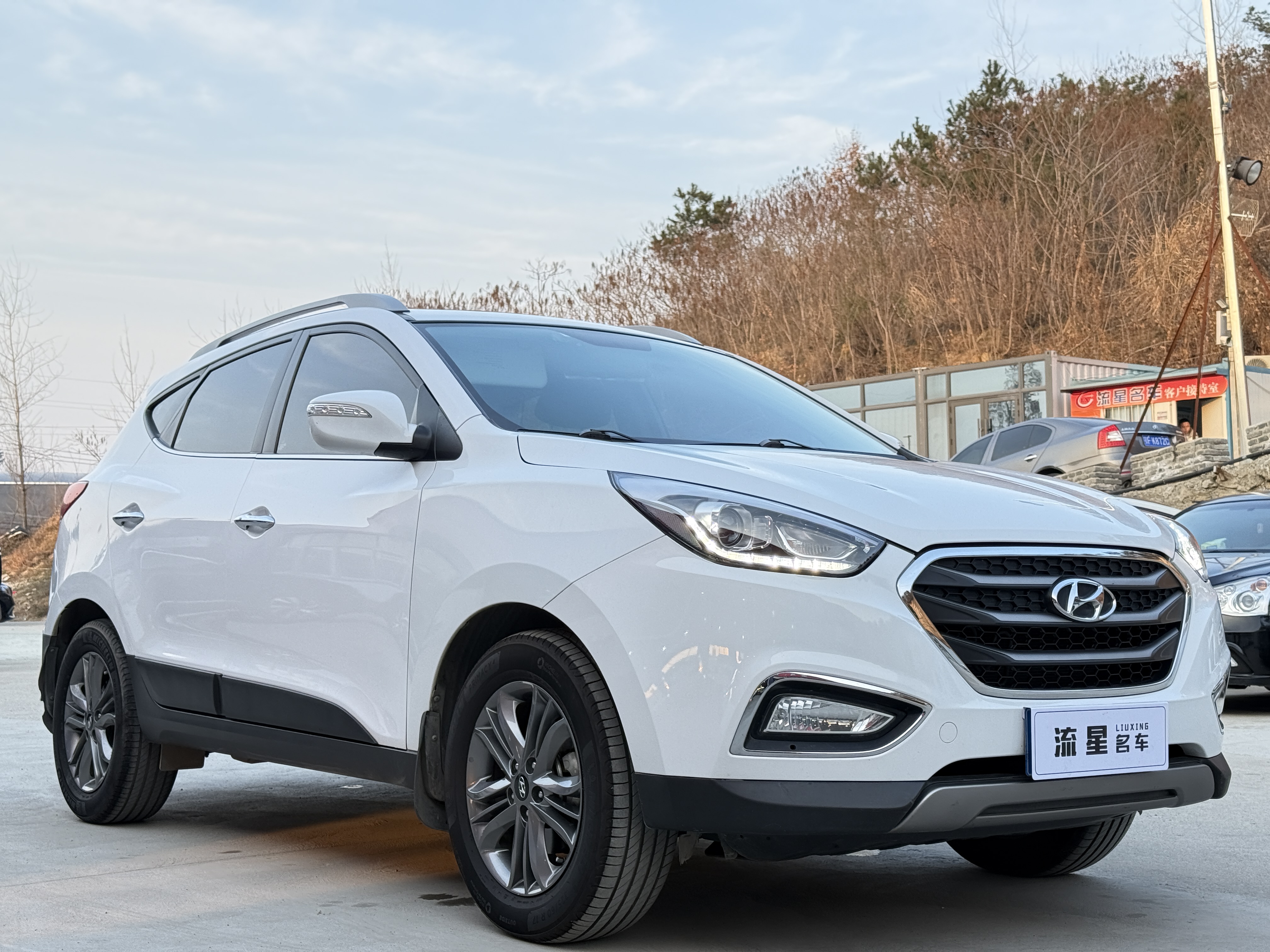 Hyundai ix35 2016 car image #3