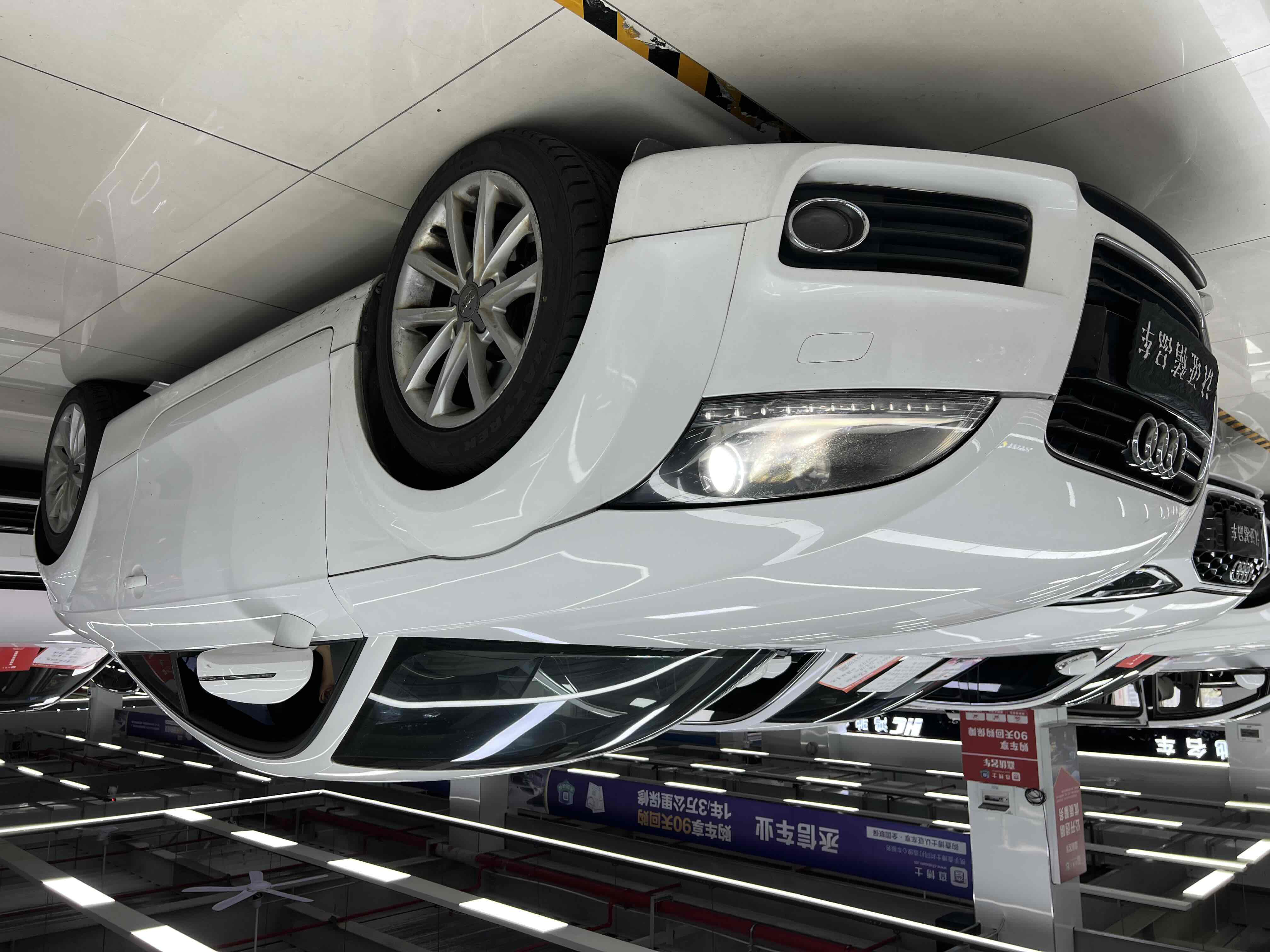 Audi TT 2012 #3 Audi TT 2012 car image #3