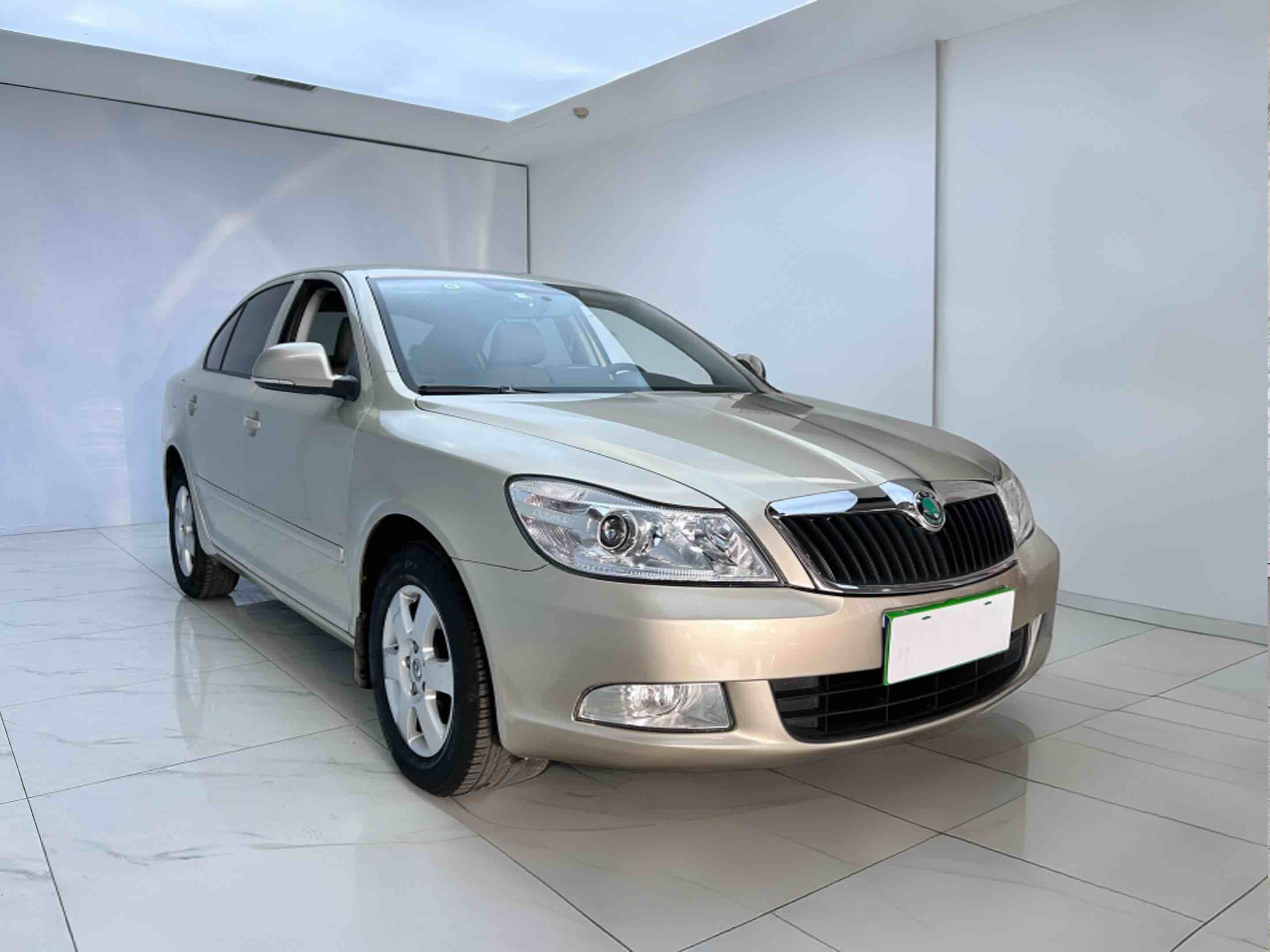 Skoda Octavia 2012 car image #3