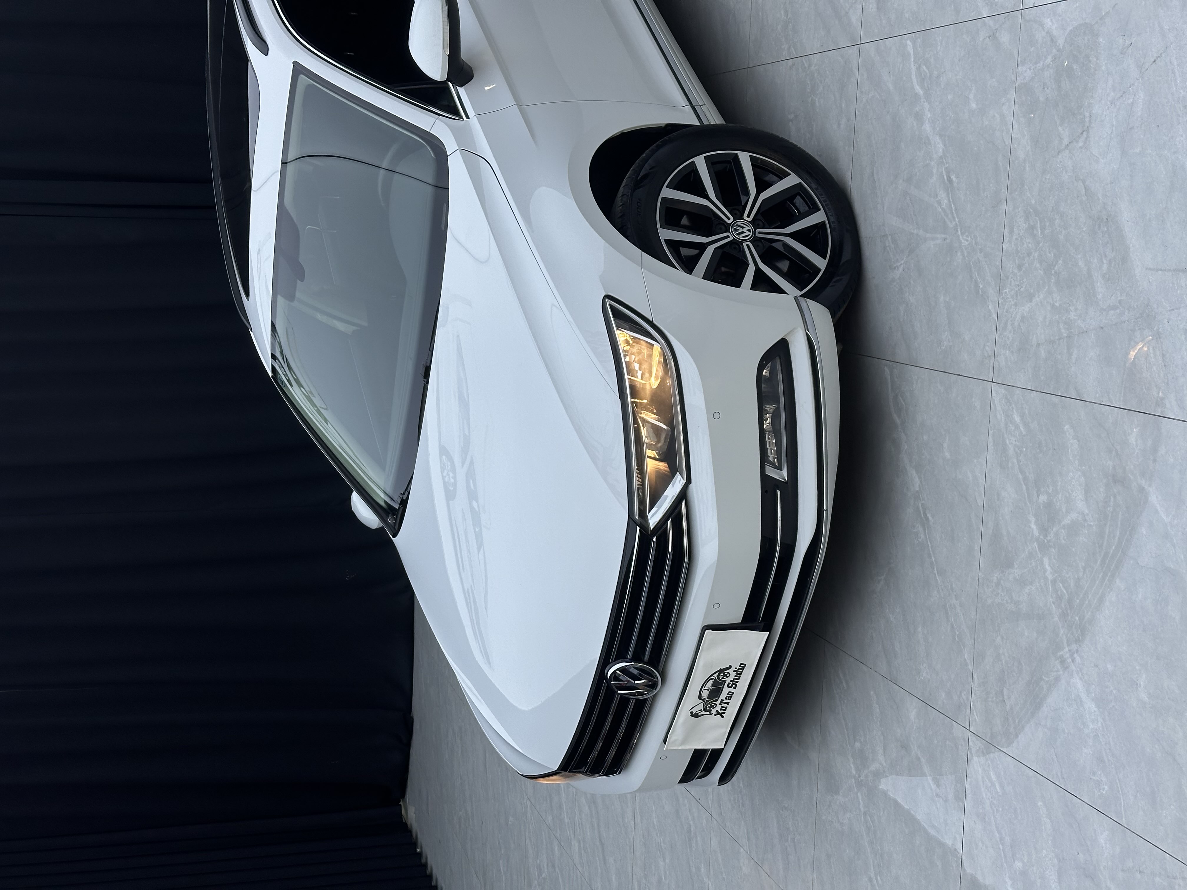 Volkswagen Passat Variant 2017 immagine di auto #3