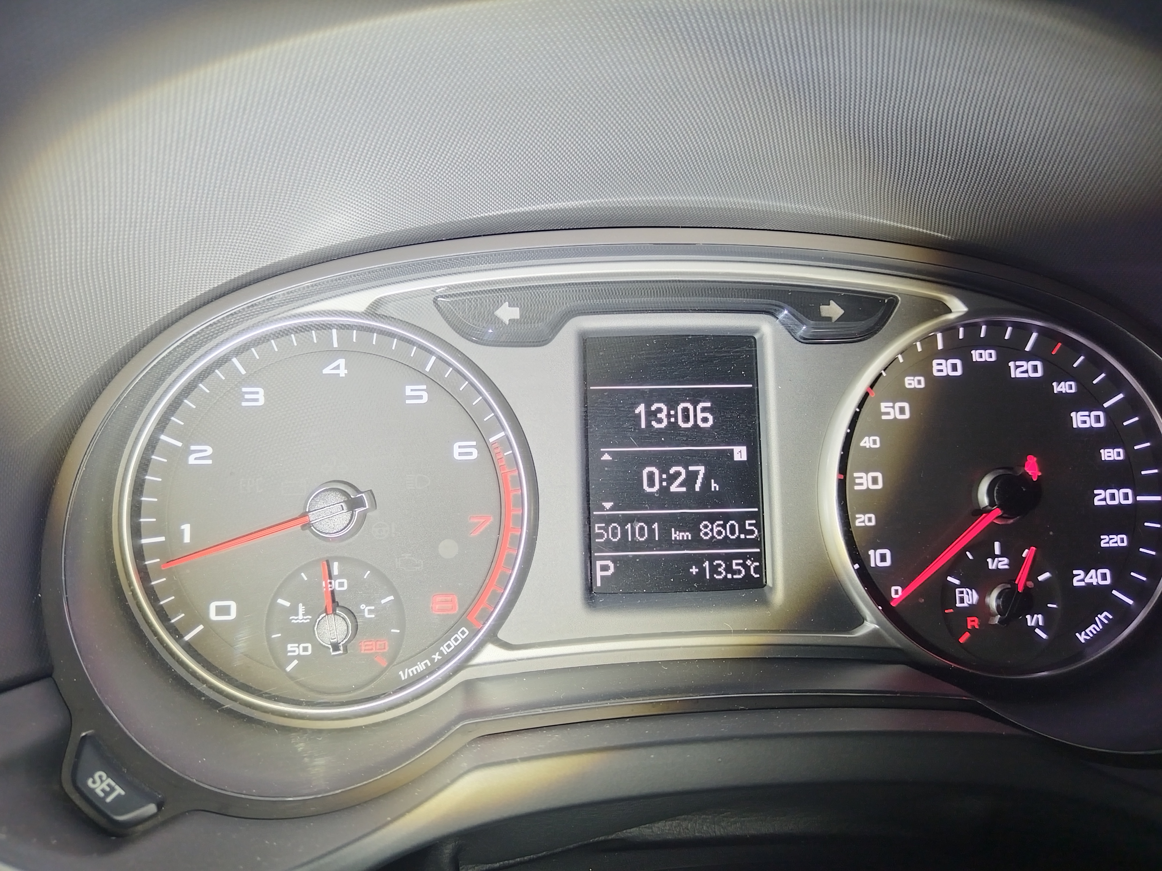 Audi A1 2015 car image #3