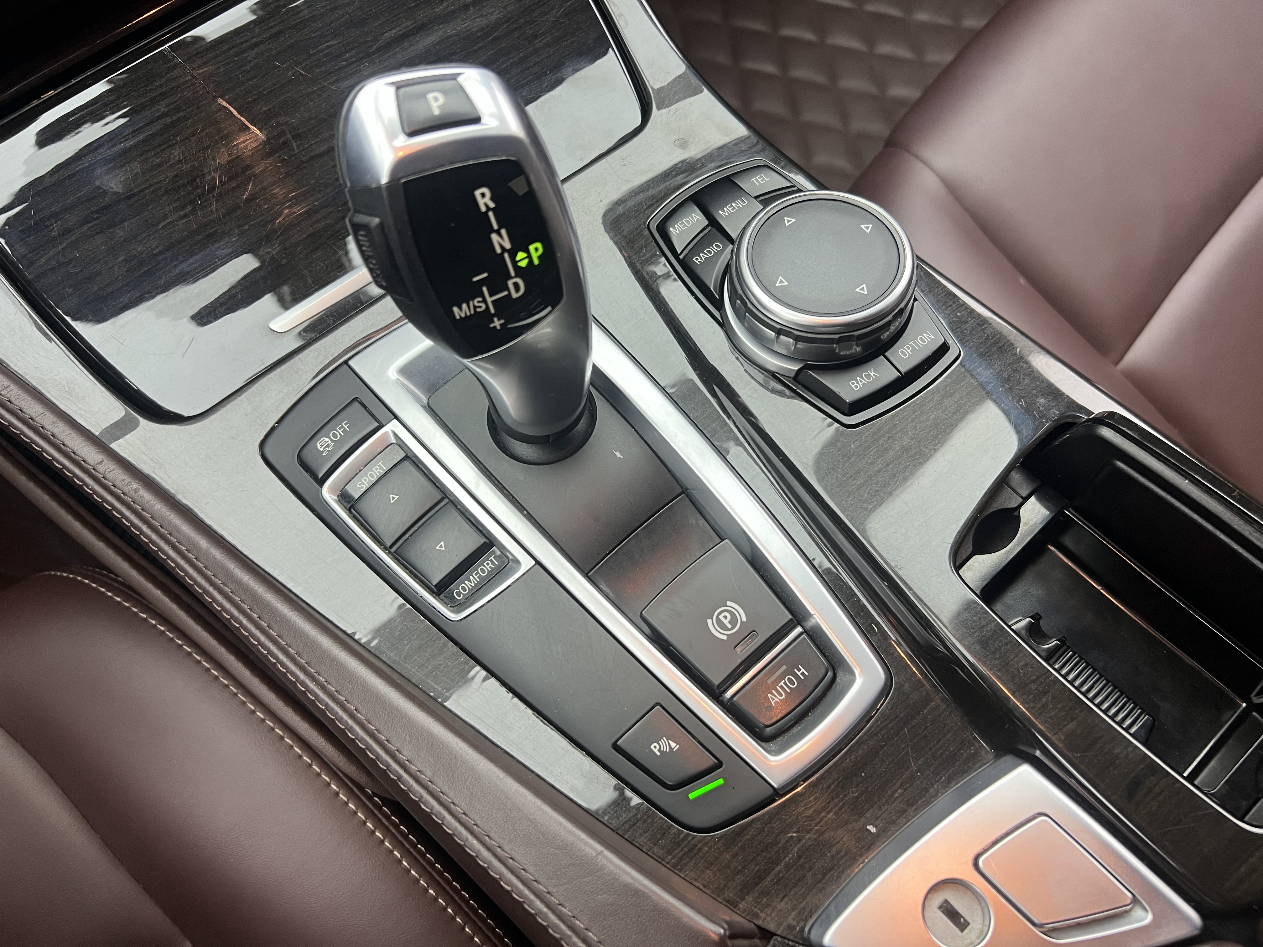 BMW 5 Series 2015 #3 BMW 5 Series 2015 car image #3