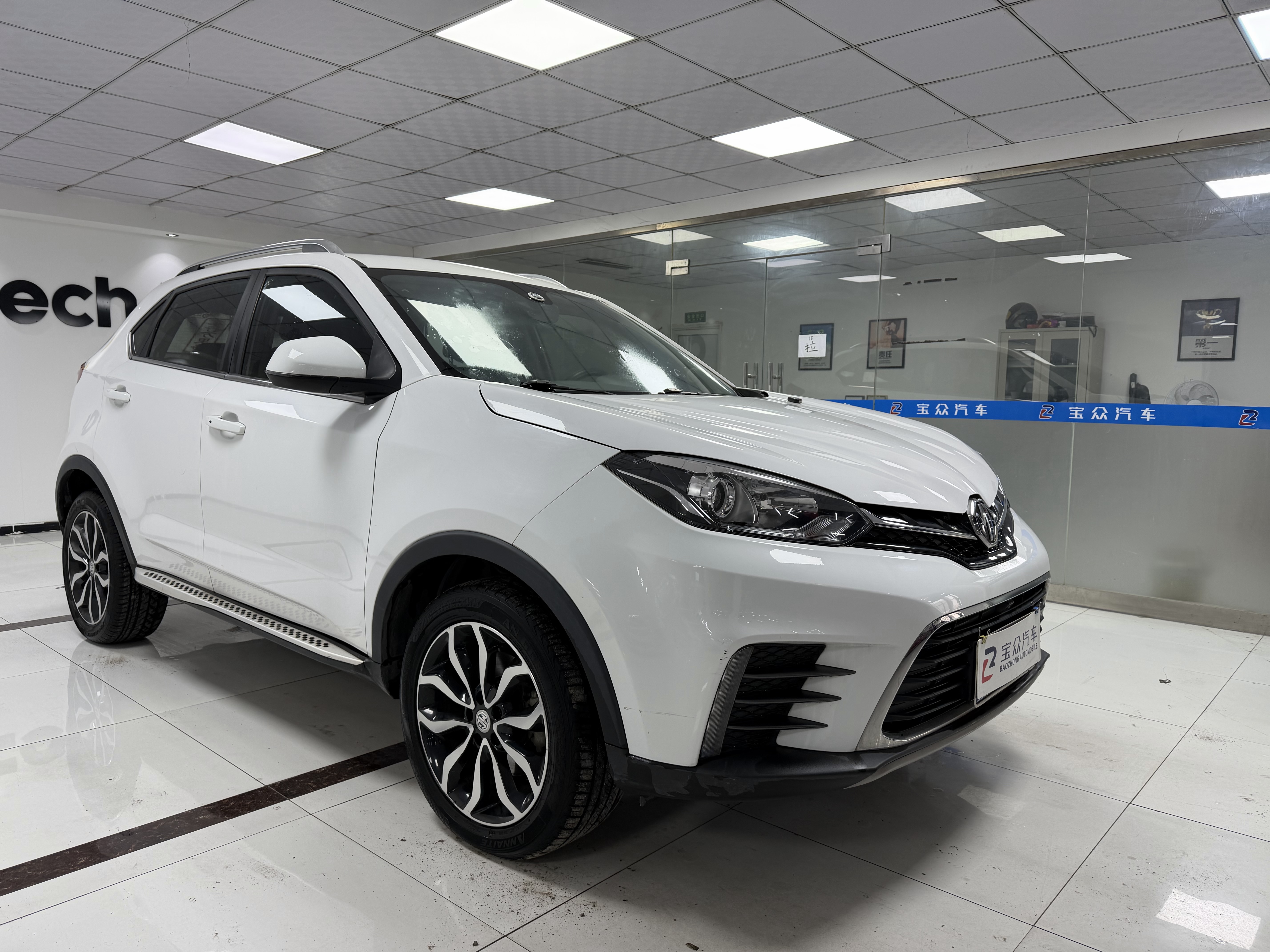 MG GS 2017 car image #3