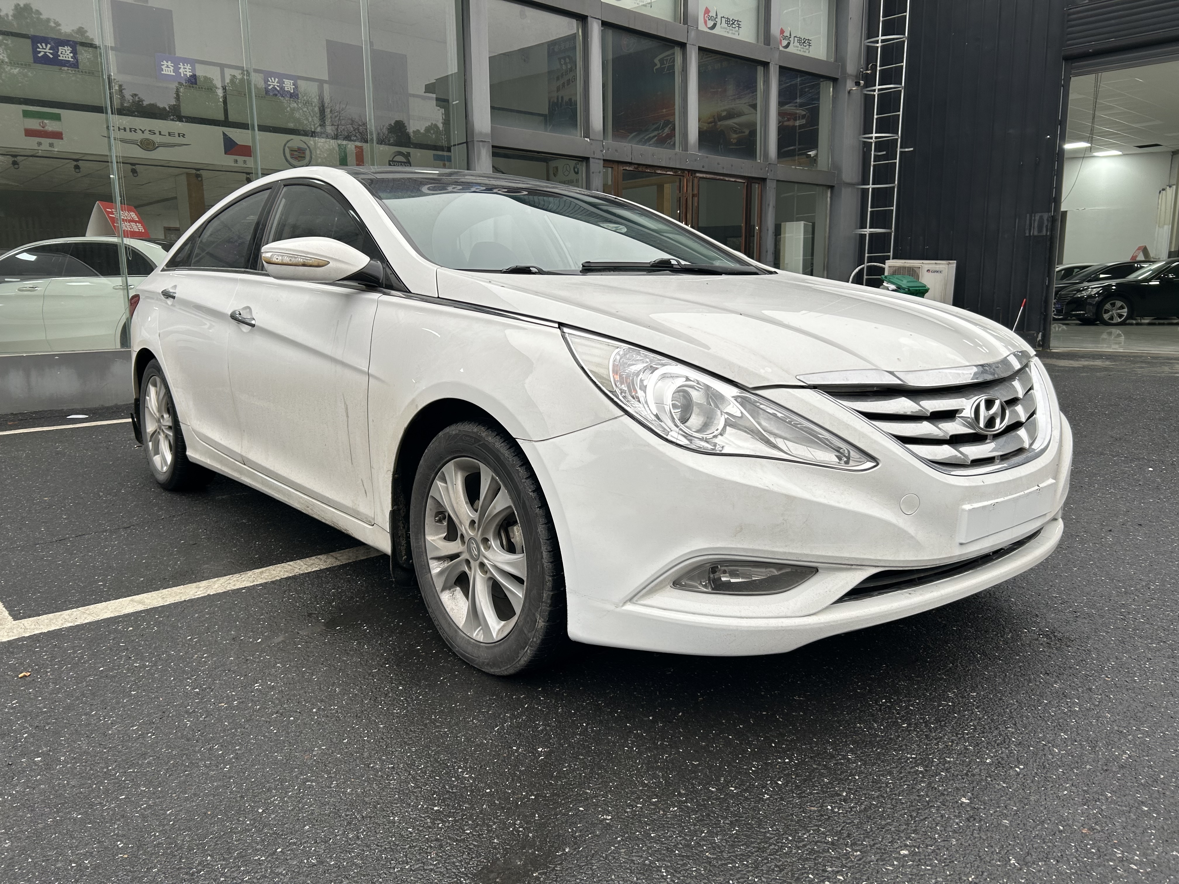 Hyundai Sonata 2012 car image #3