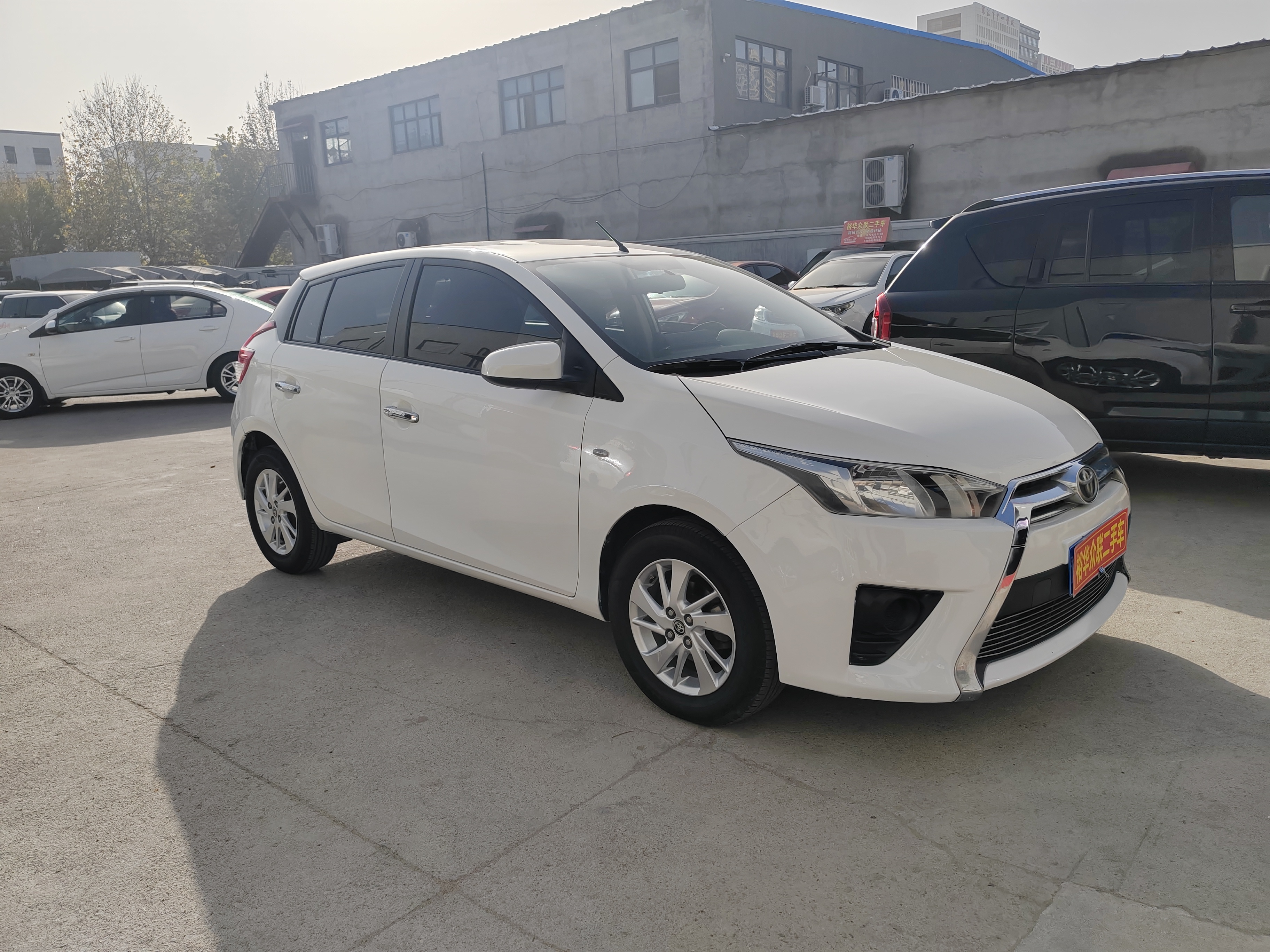 Toyota Yaris L Zhixuan 2014 car image #3