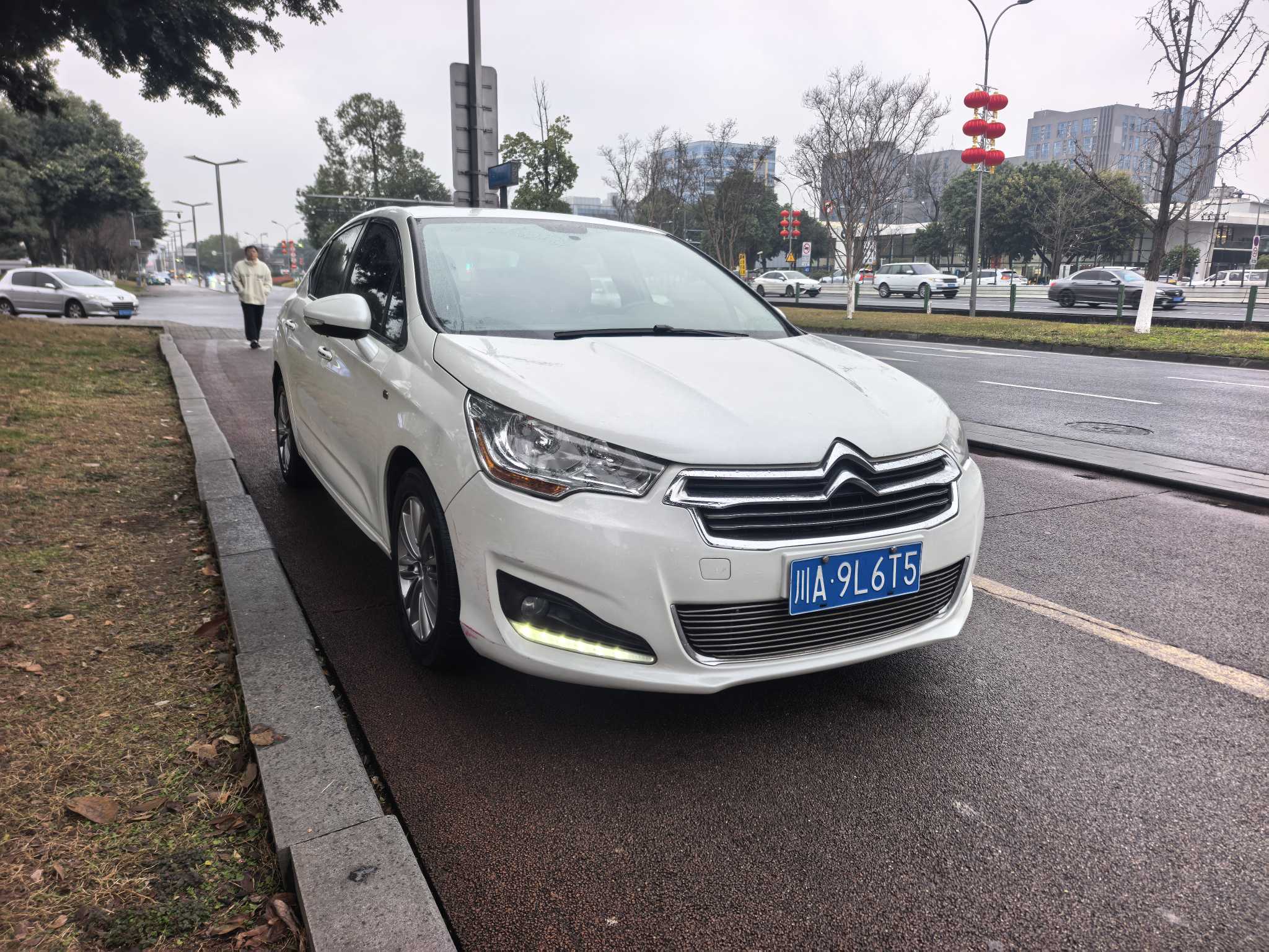 Citroen C4L 2015 car image #3