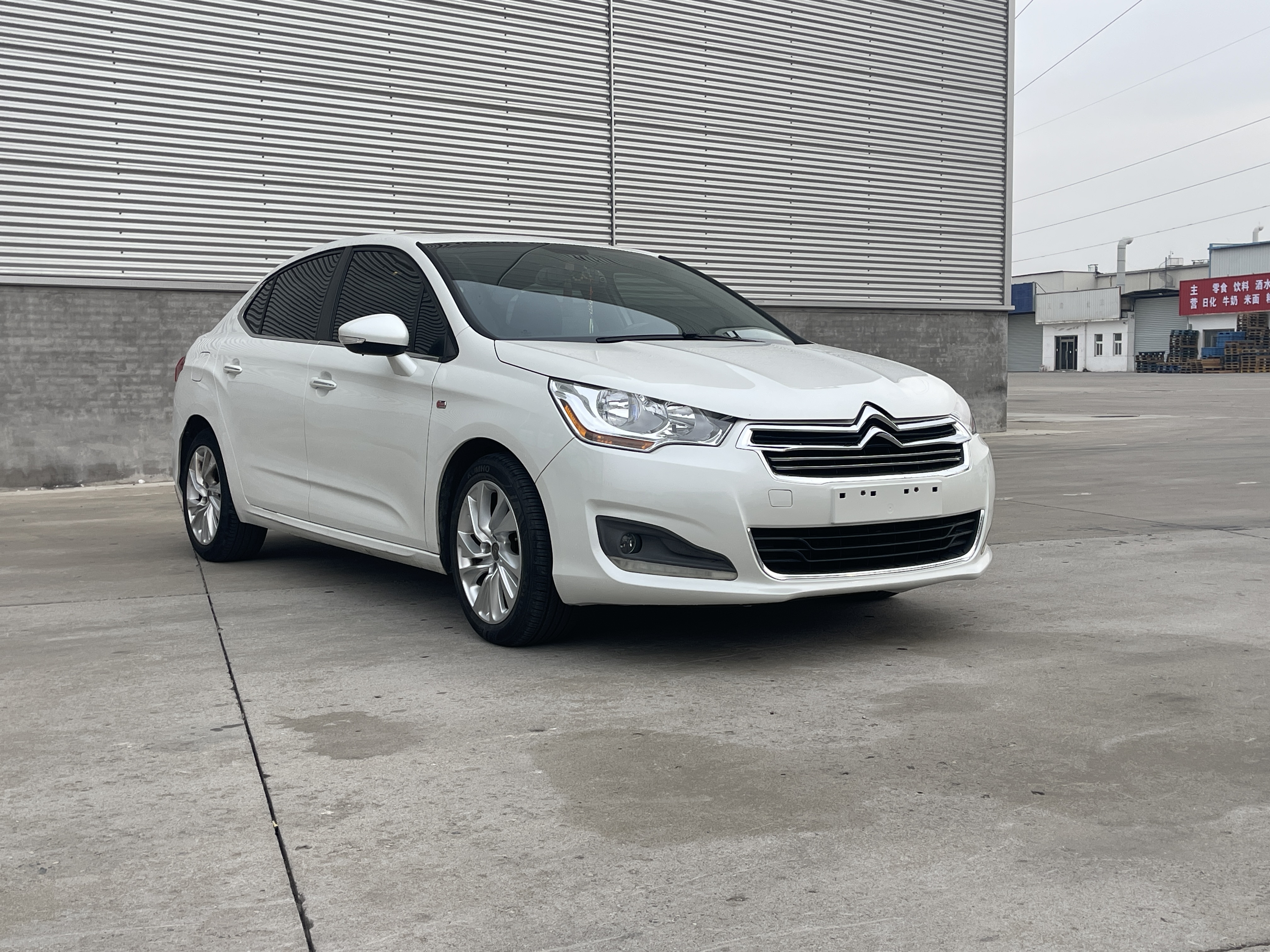 Citroen C4L 2014 car image #3