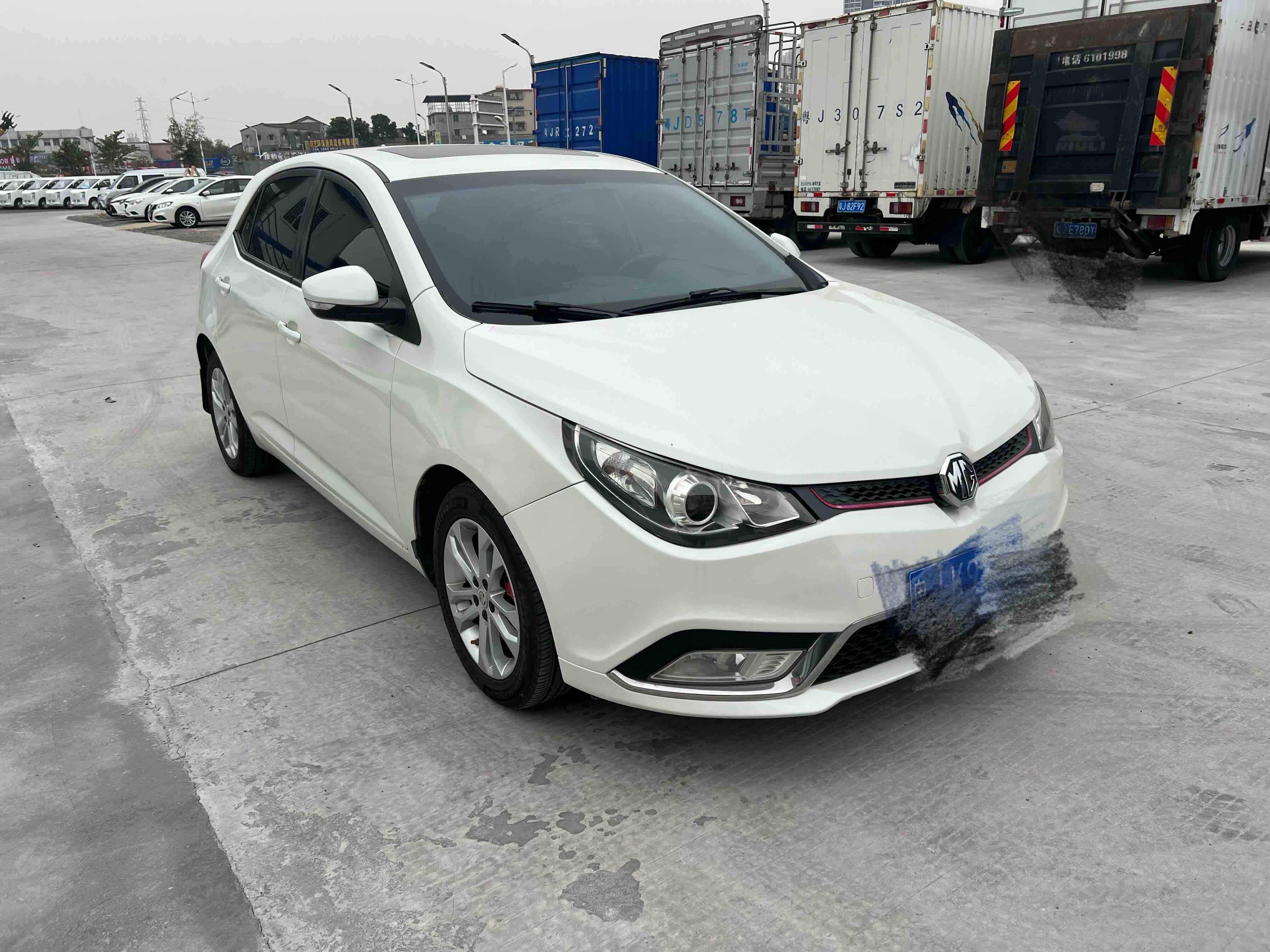 MG 5 2014 car image #3
