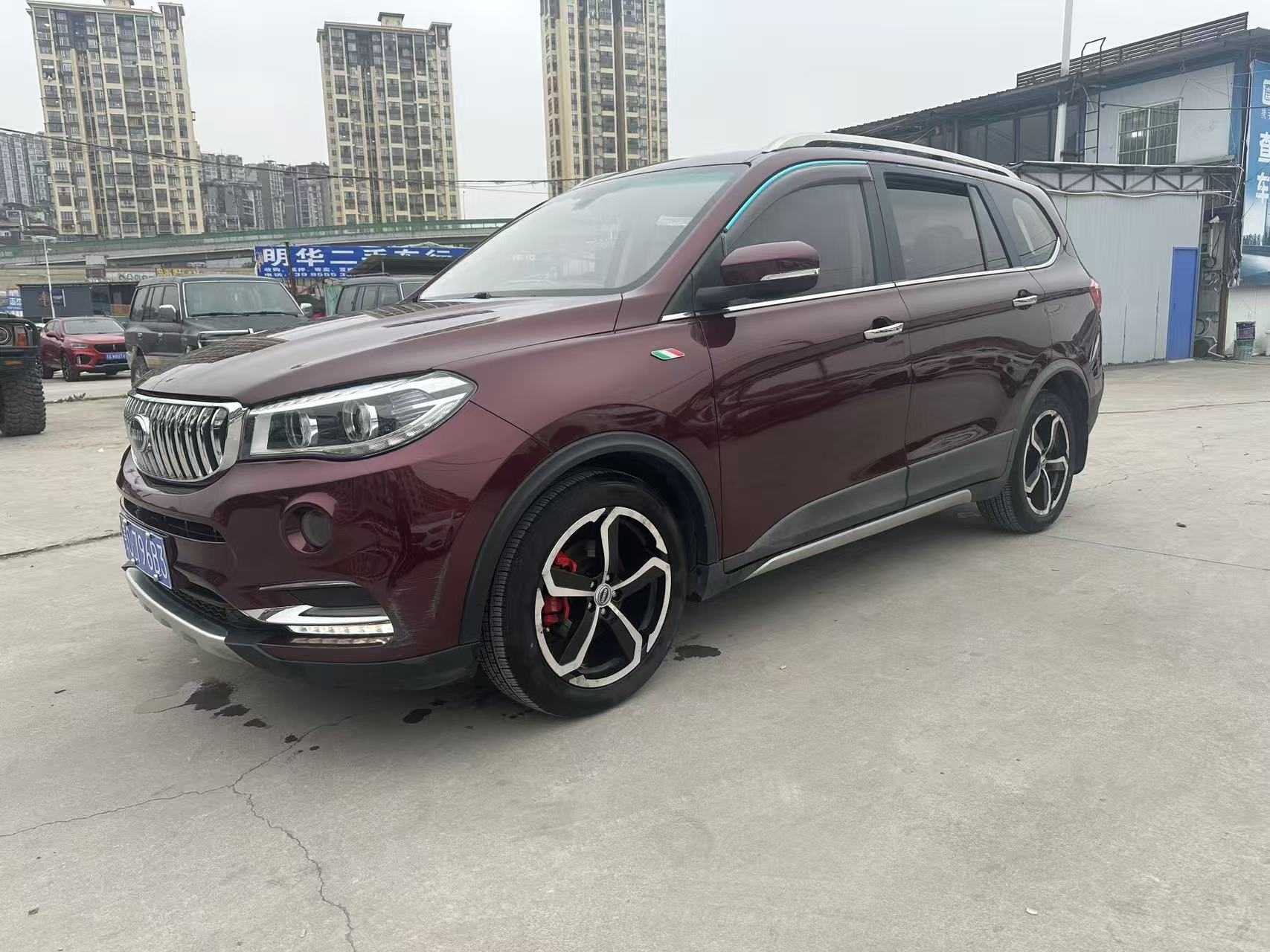 SWM斯威汽车 SWM斯威X7 2017 #3 SWM斯威汽车 SWM斯威X7 2017 汽车图片 #3