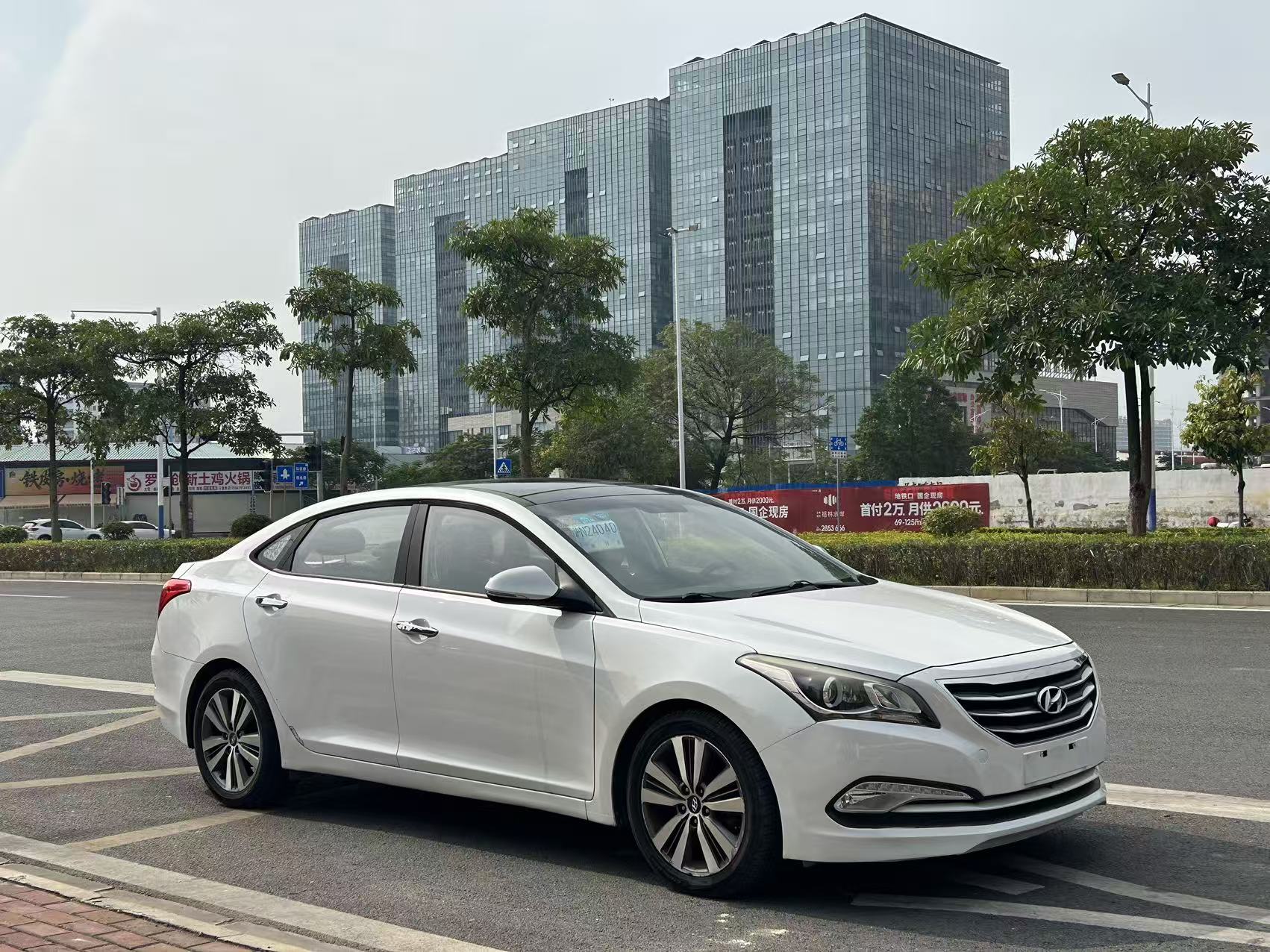 Hyundai Mistra 2014 car image #3