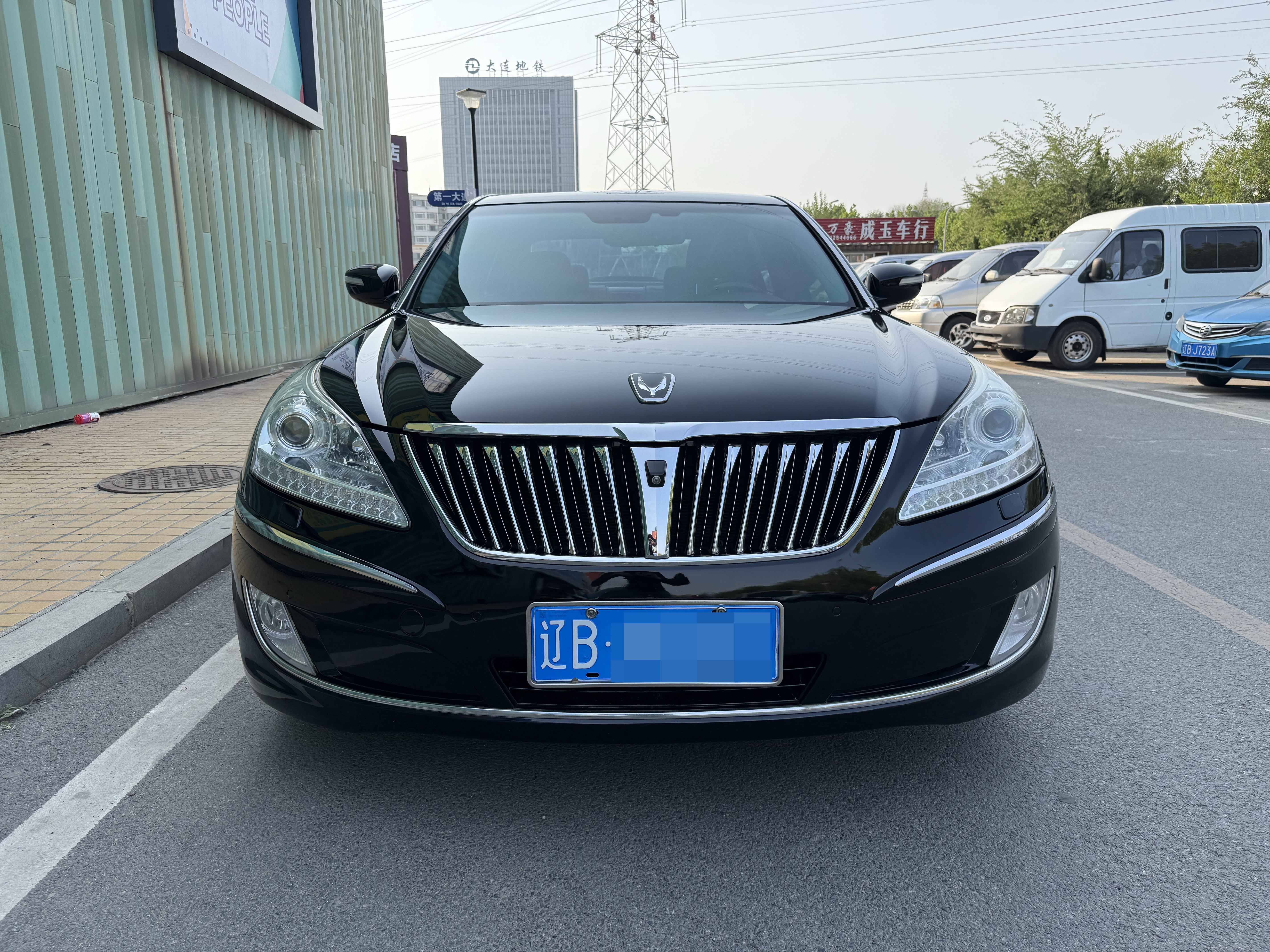 Hyundai Equus 2012 immagine di auto #3