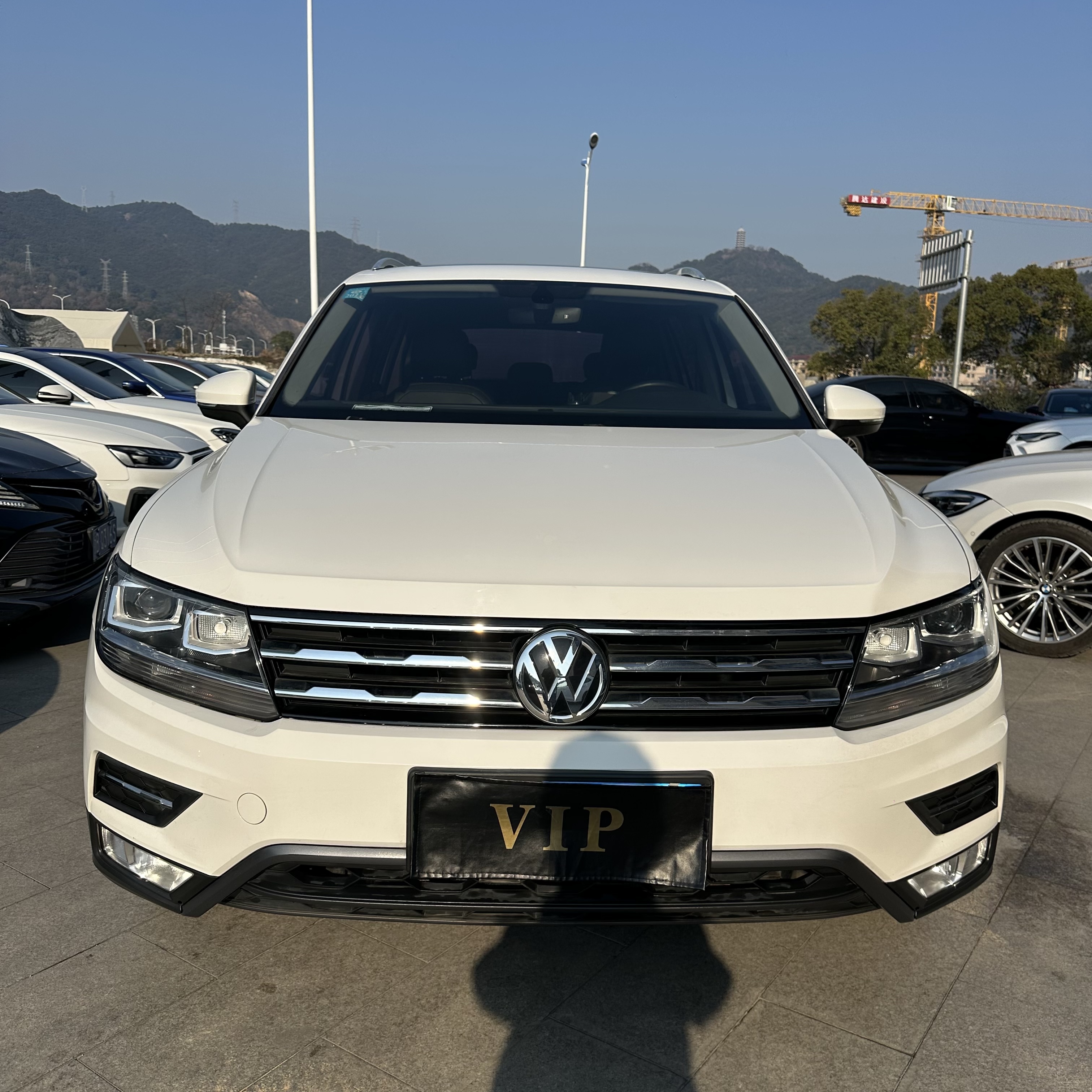 Volkswagen Tiguan L 2017 car image #3