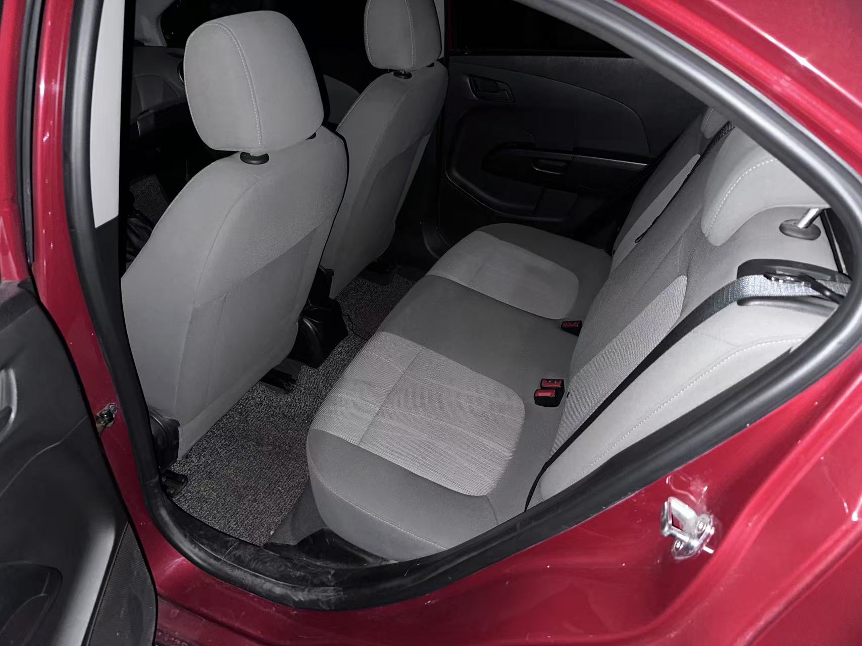 Chevrolet Aveo 2012 car image #3