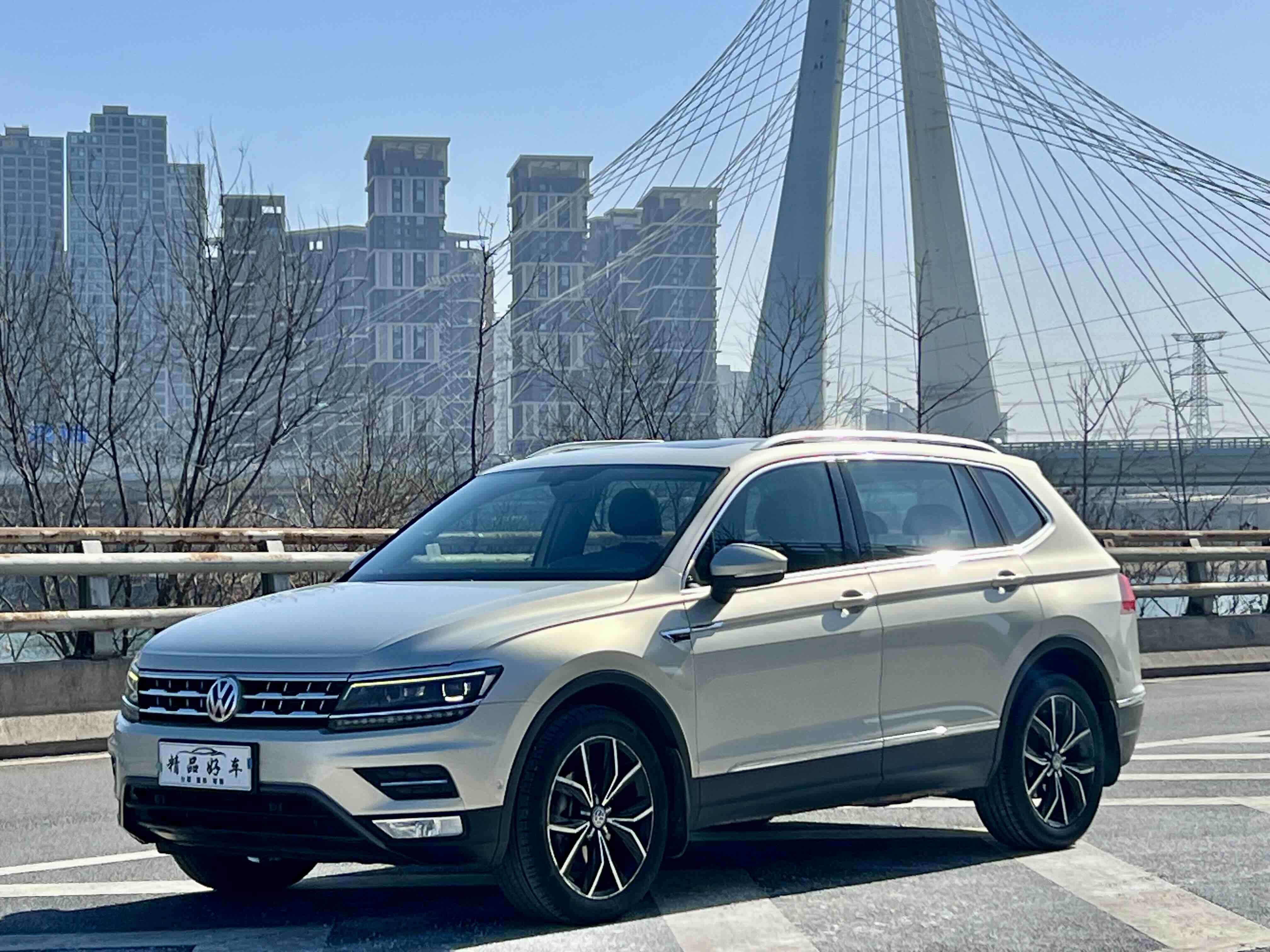 Volkswagen Tiguan L 2017 car image #3