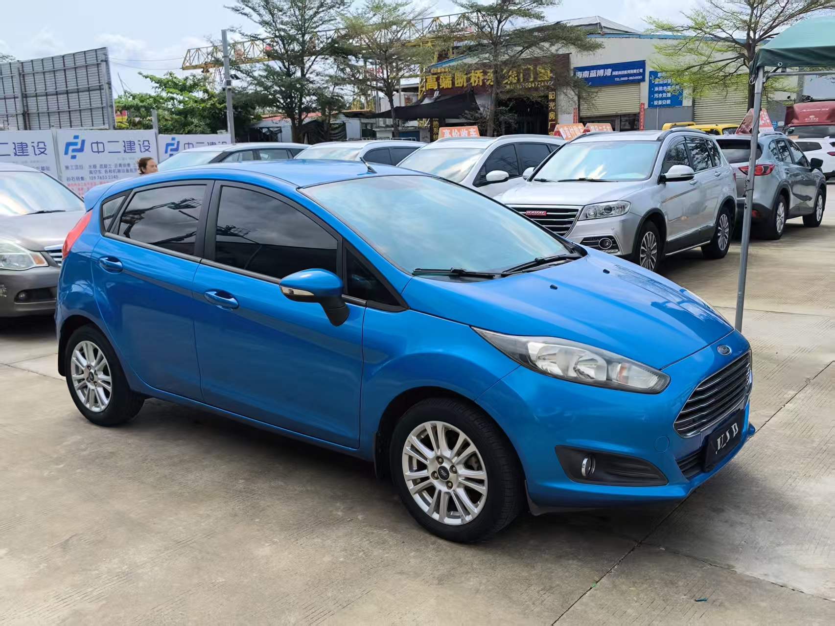 Ford Fiesta 2014 car image #3