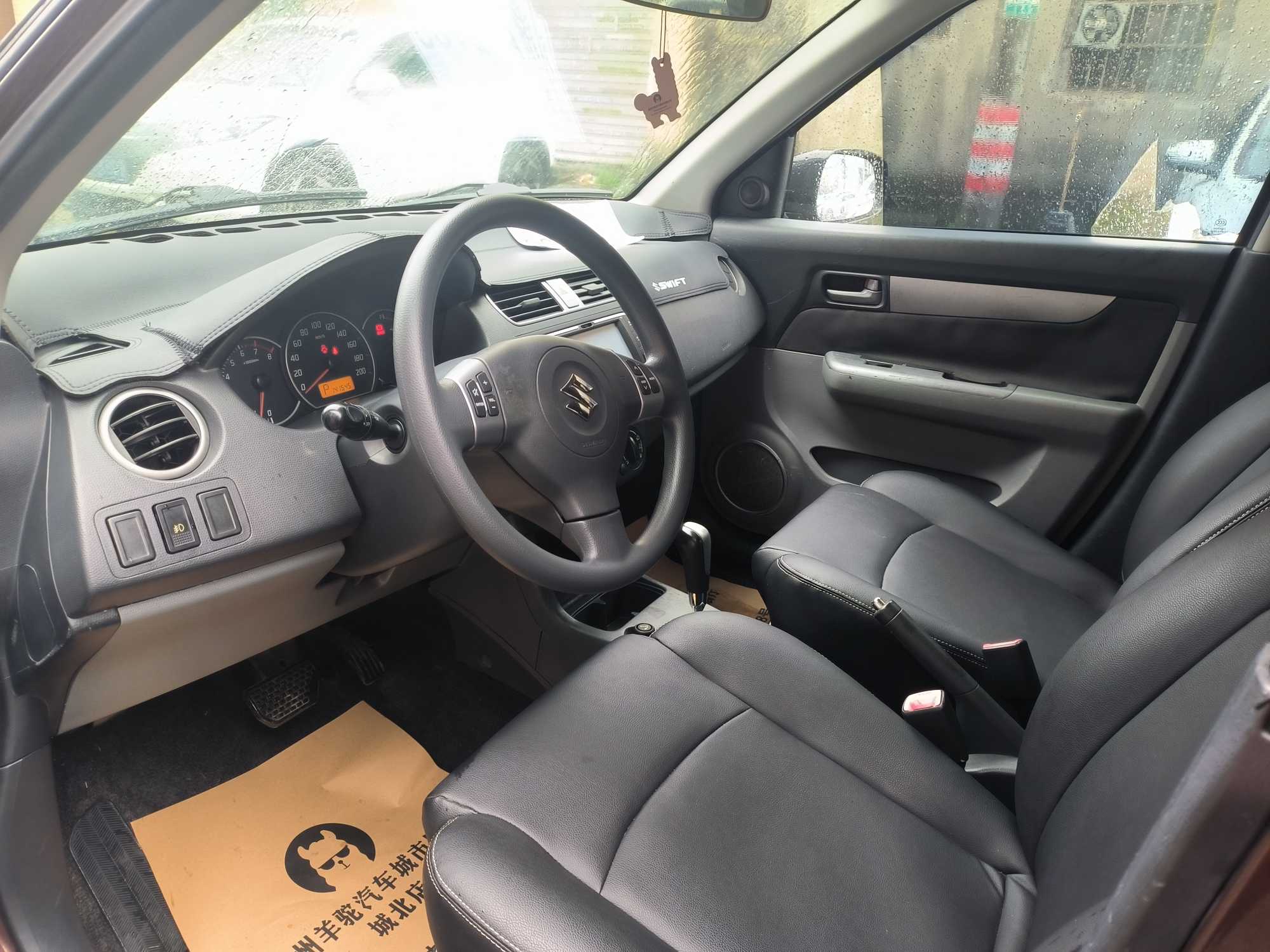 铃木 雨燕 2013 汽车图片 #3