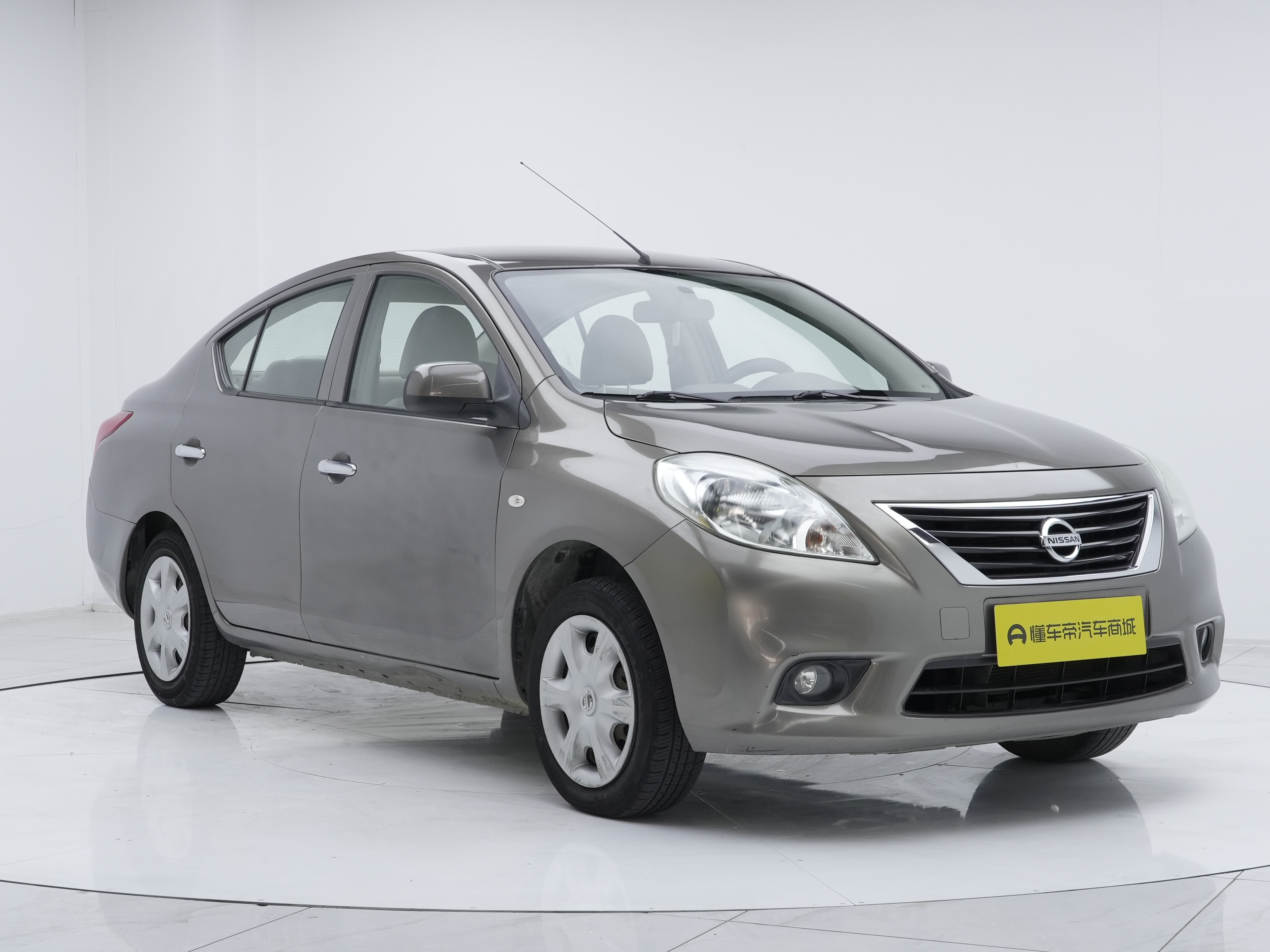 日产 阳光 2012 汽车图片 #3