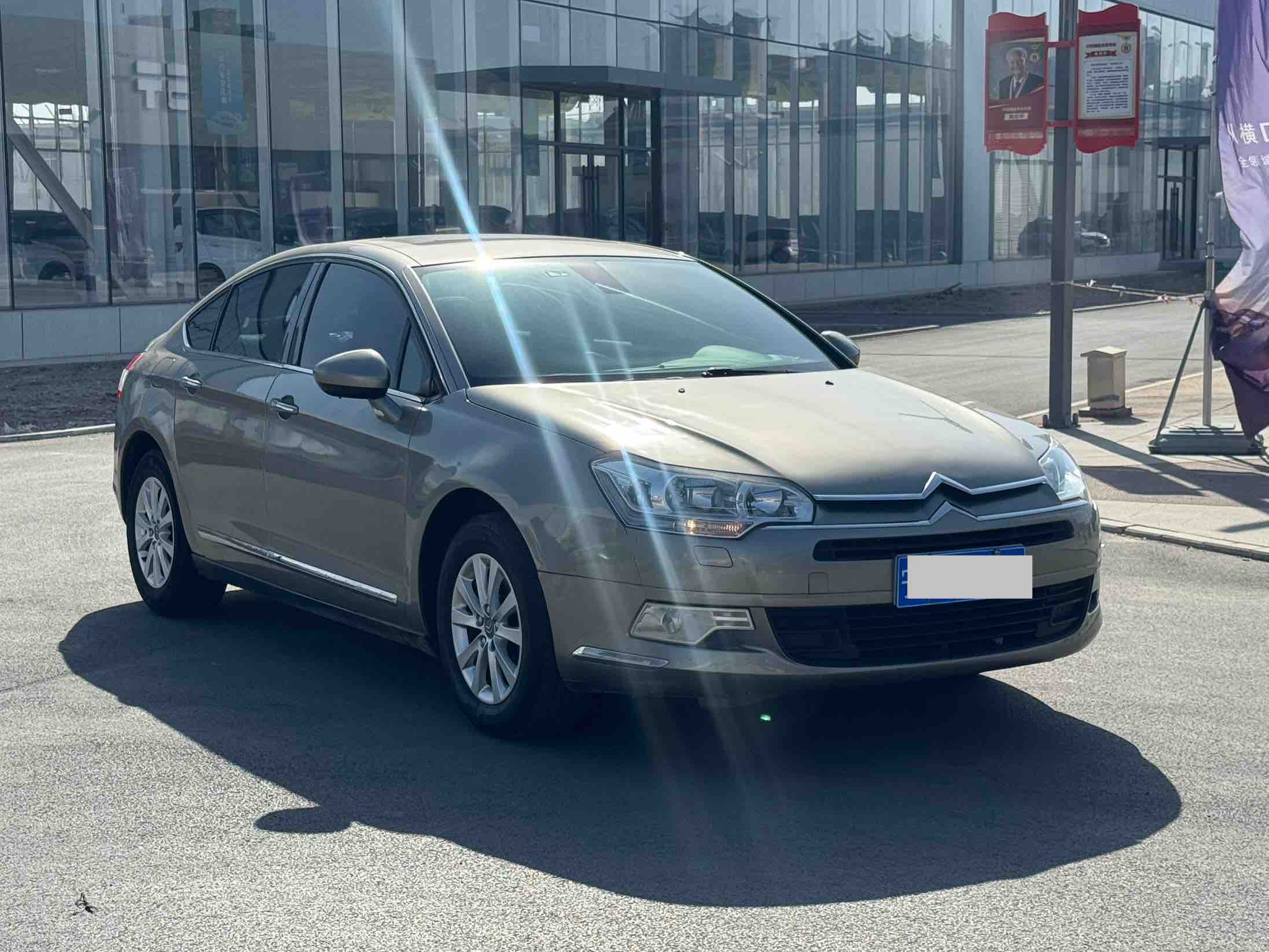 Citroen C5 2012 car image #3