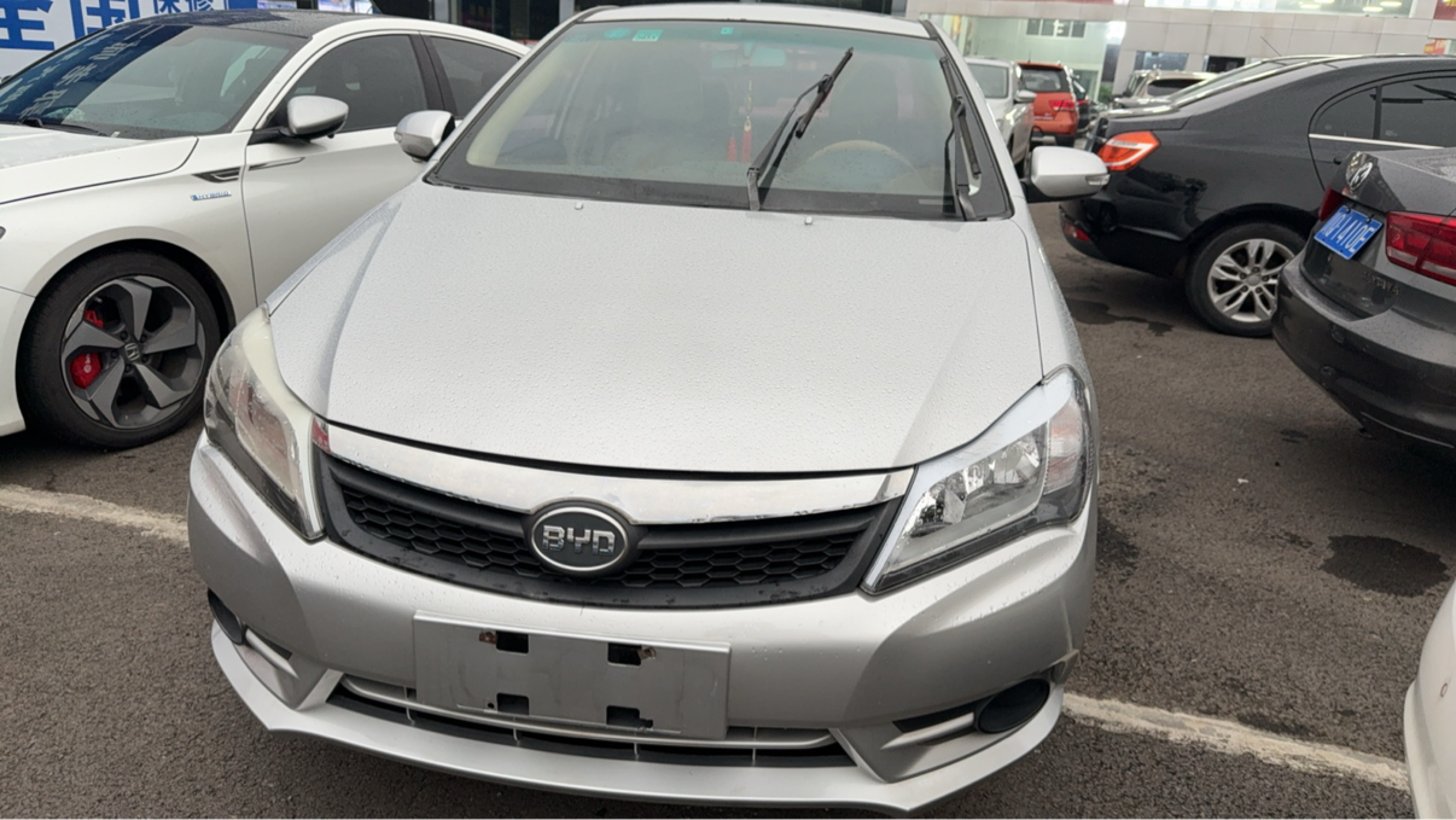 BYD G3 2015 imagen de coche #3