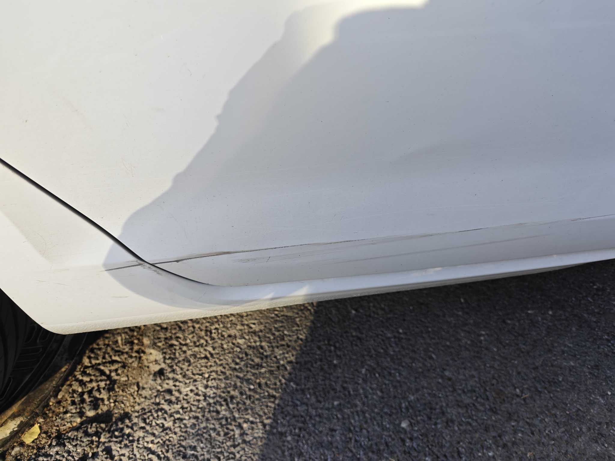 Volkswagen Golf 2018 car image #3
