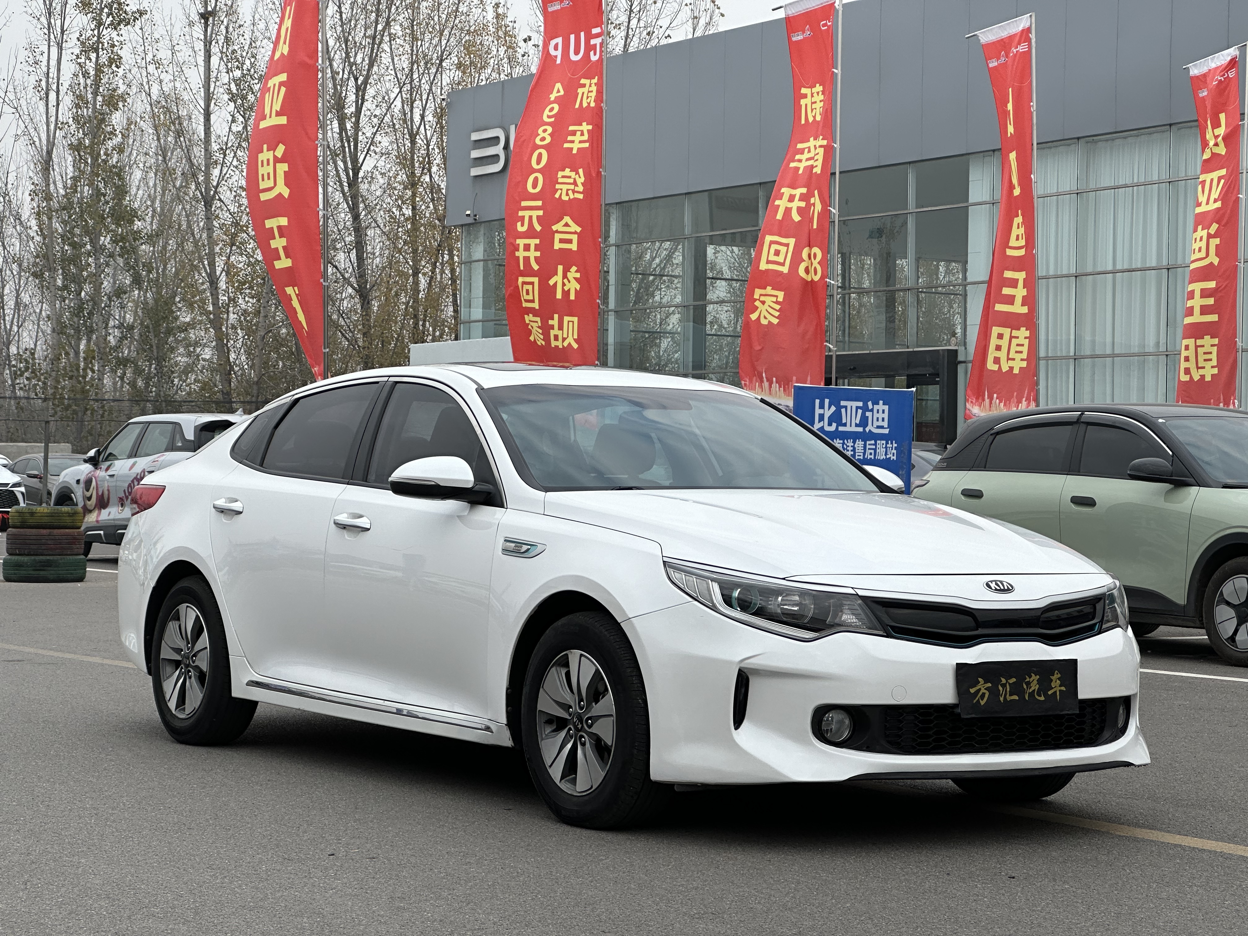 Kia K5 2017 car image #3